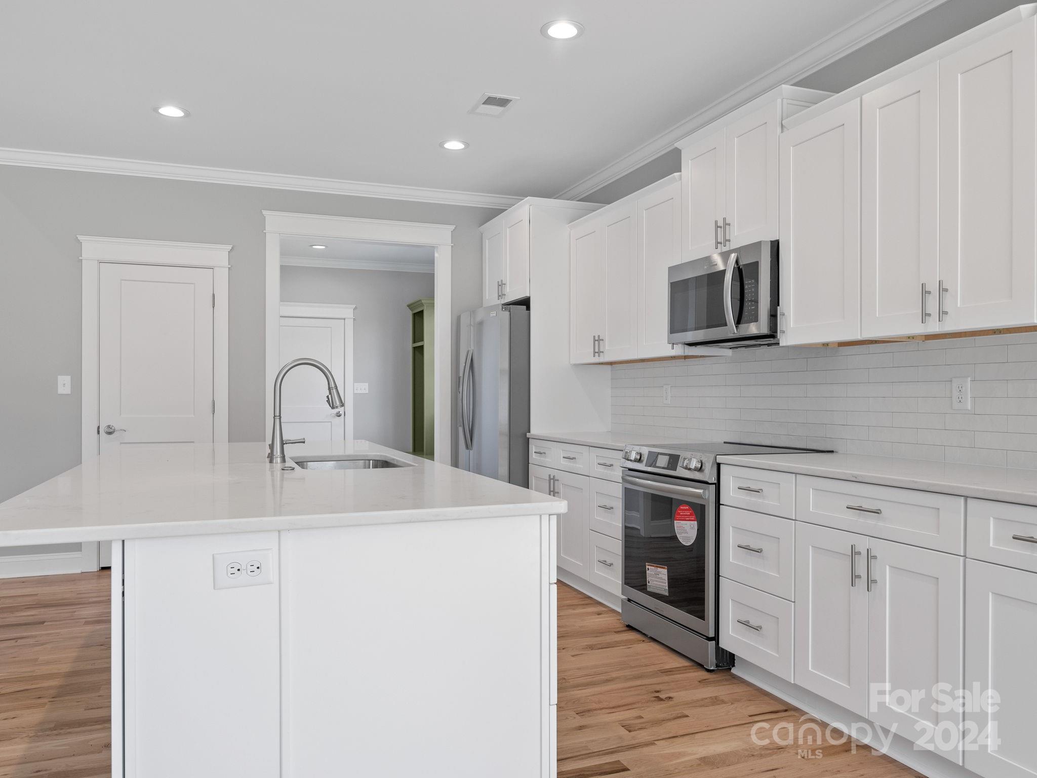 291 Robbins Road Property Photo 17