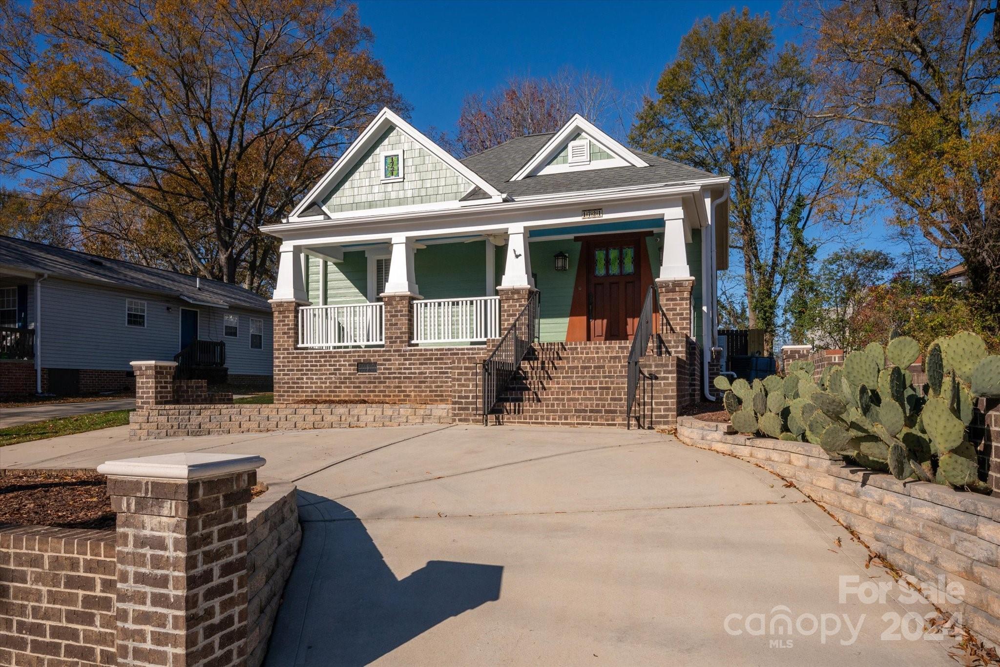 1721 Pegram Street Property Photo 2