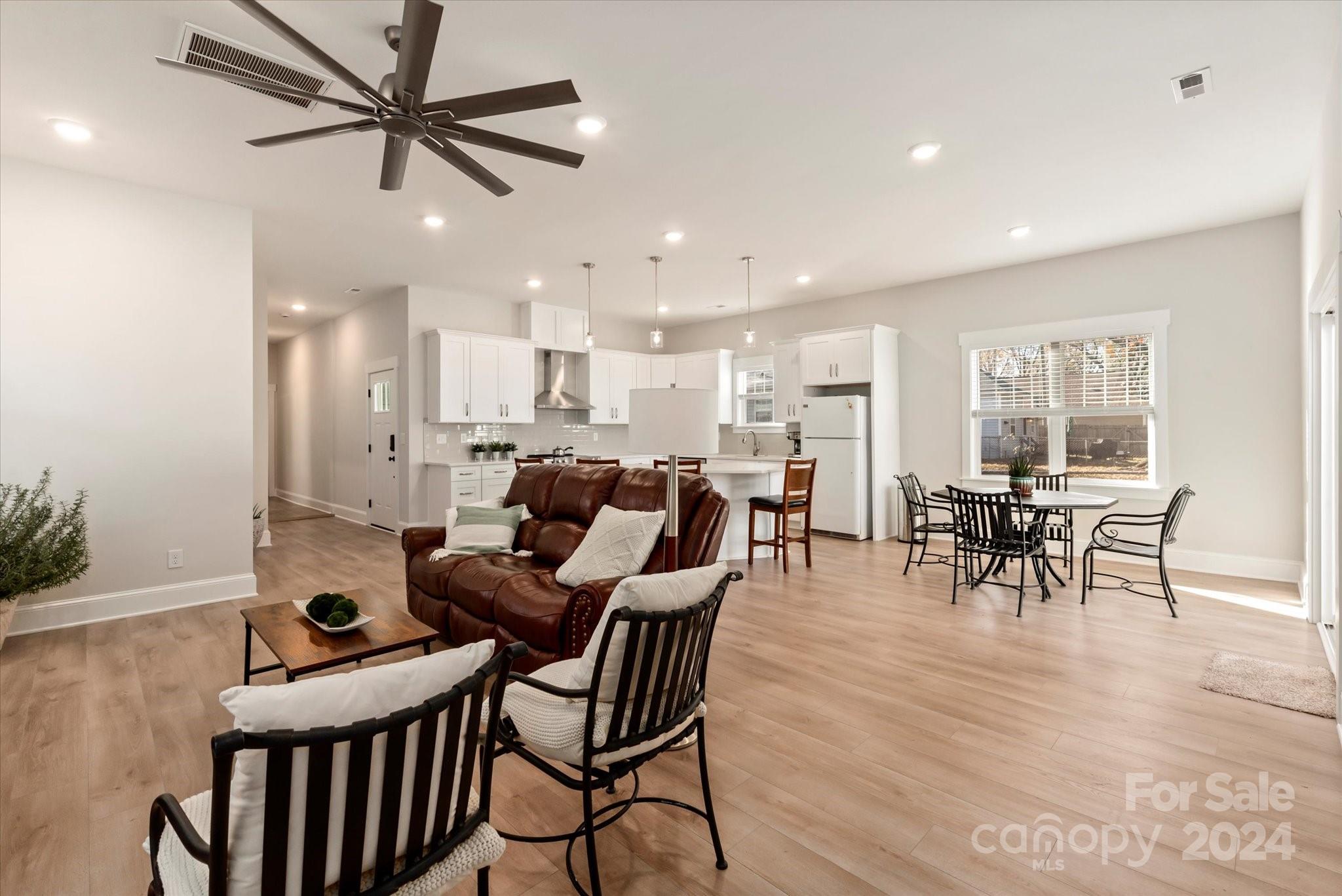1721 Pegram Street Property Photo 33