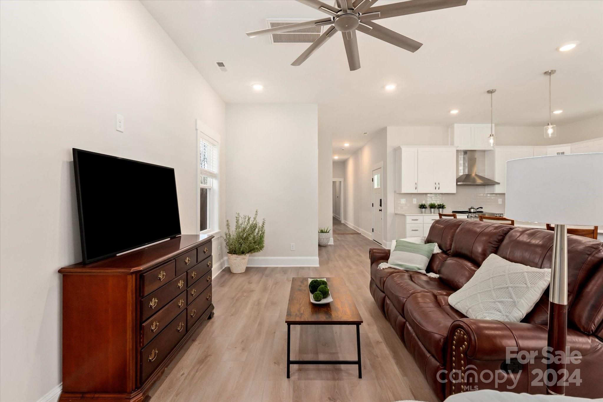 1721 Pegram Street Property Photo 34