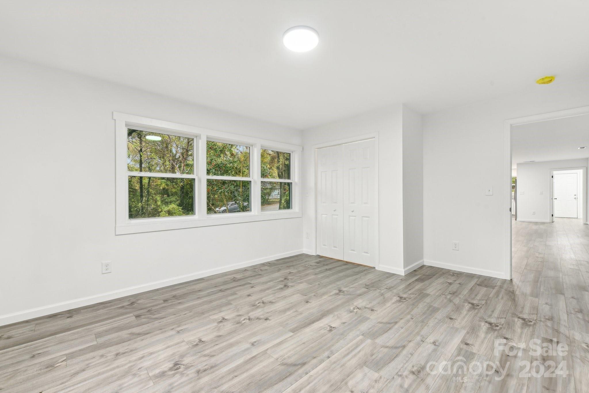 530 11th Street Place Property Photo 15