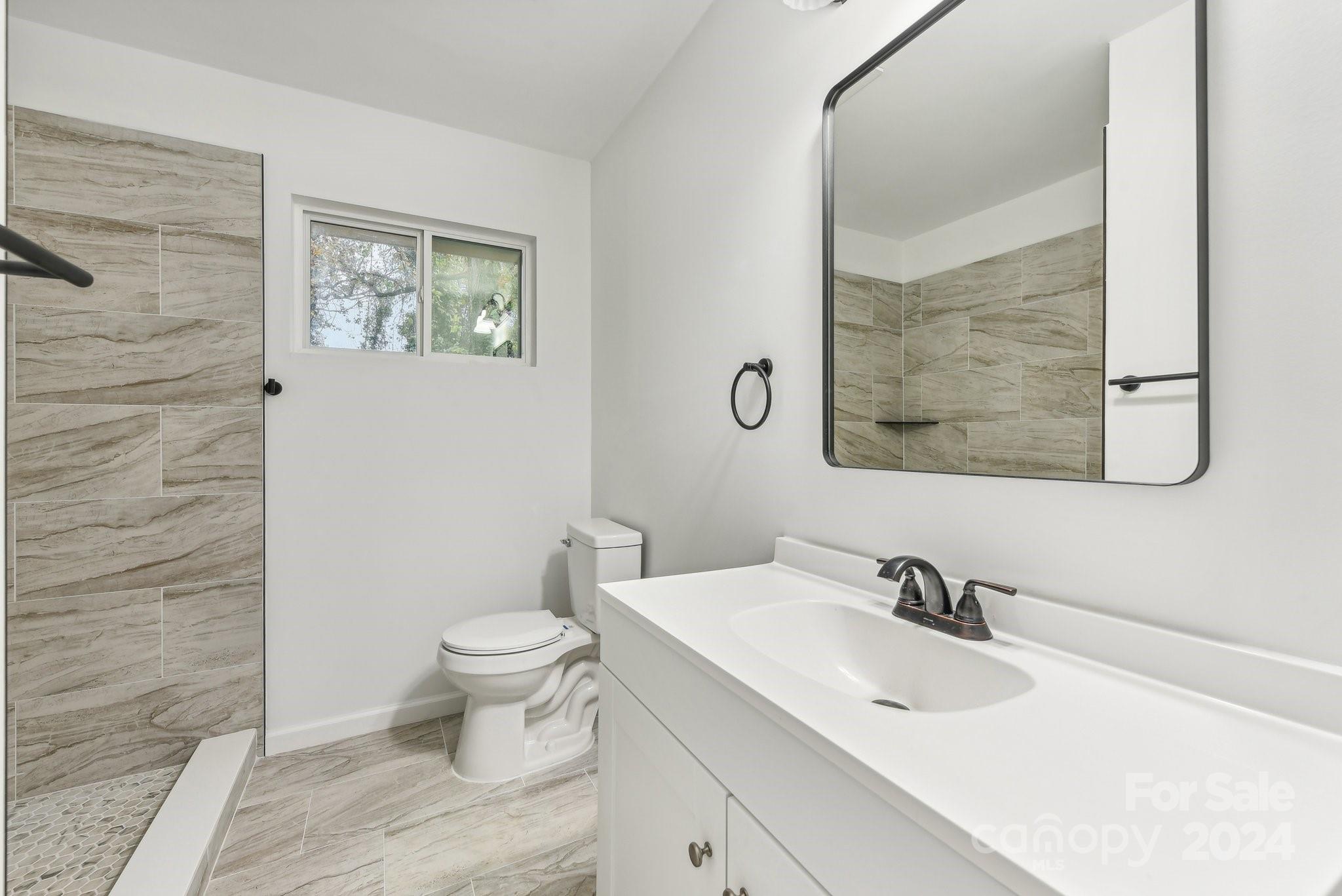 530 11th Street Place Property Photo 18