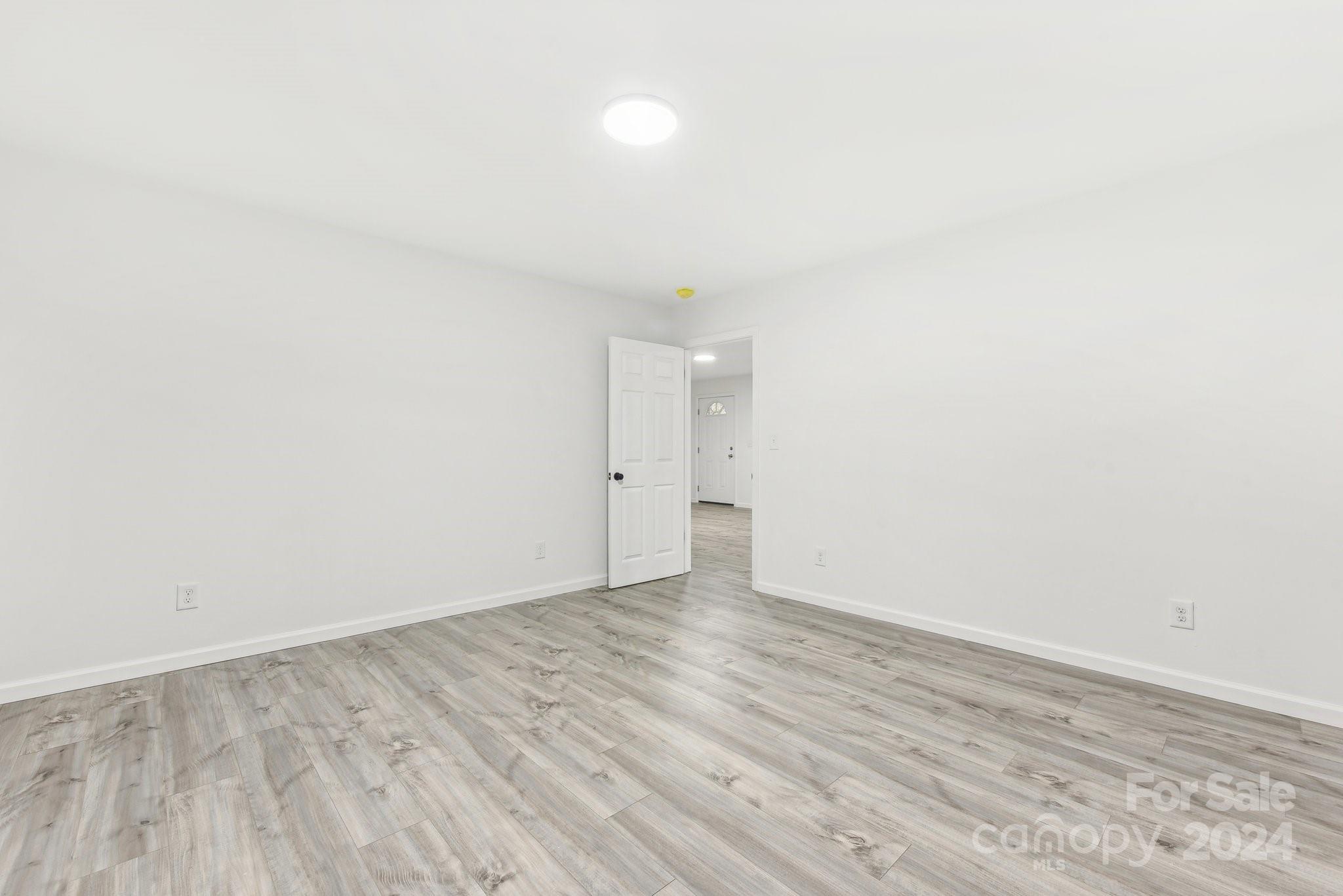 530 11th Street Place Property Photo 23