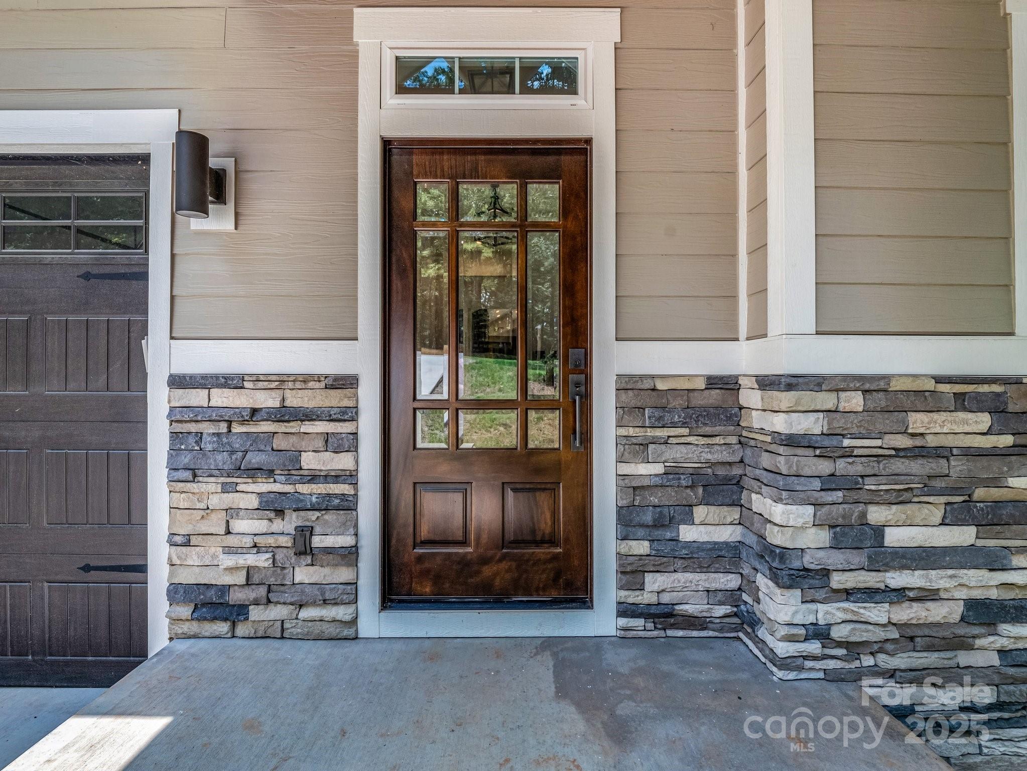 492 Mountain View Drive Property Photo 3