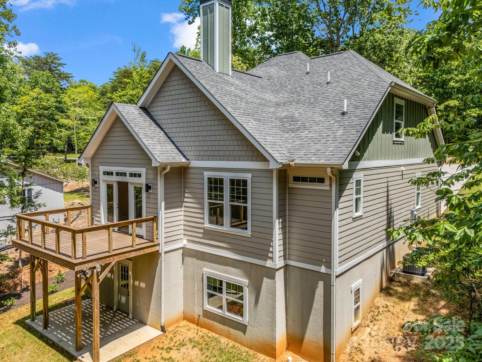 492 Mountain View Drive Property Photo 4