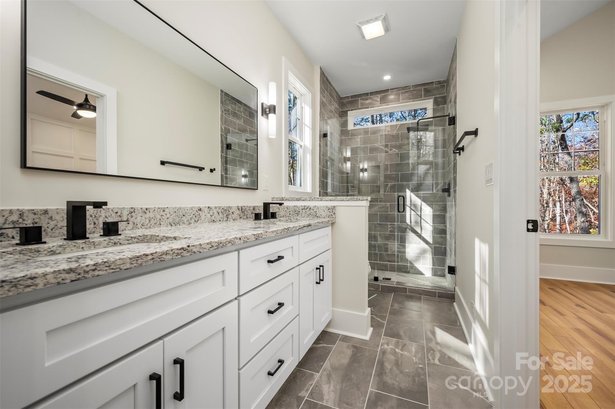 492 Mountain View Drive Property Photo 19