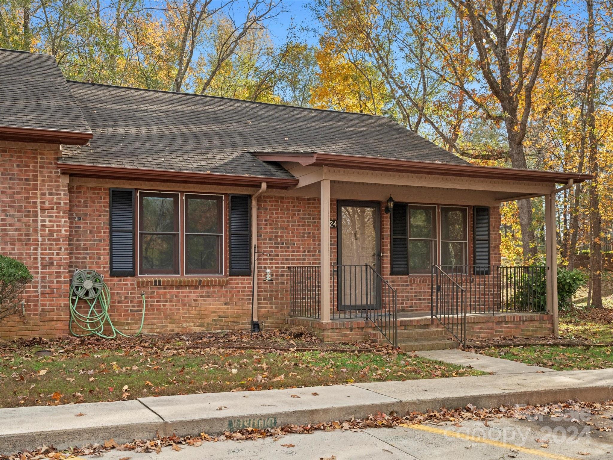 124 Ashleigh Court Property Photo 2