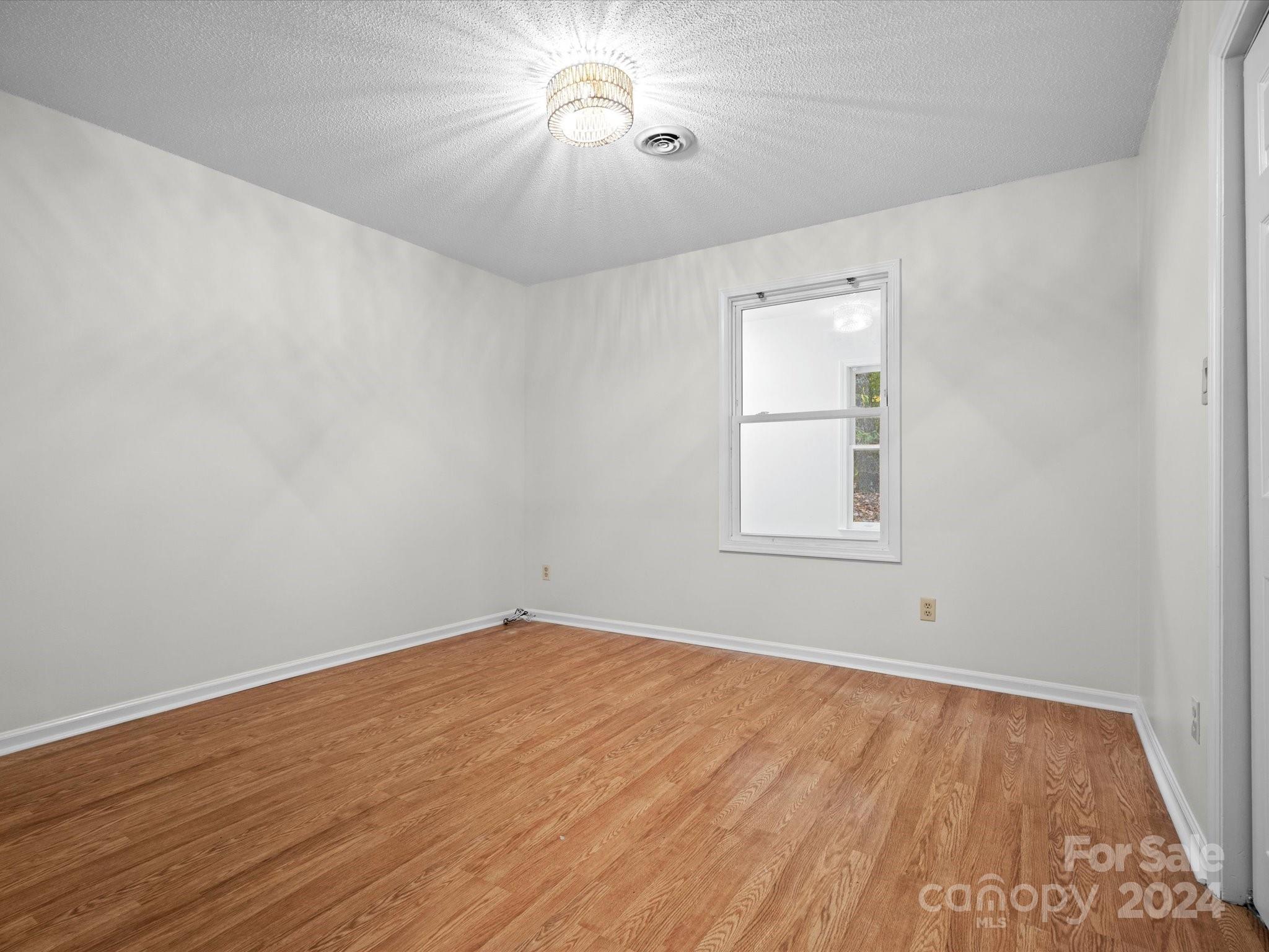 124 Ashleigh Court Property Photo 17