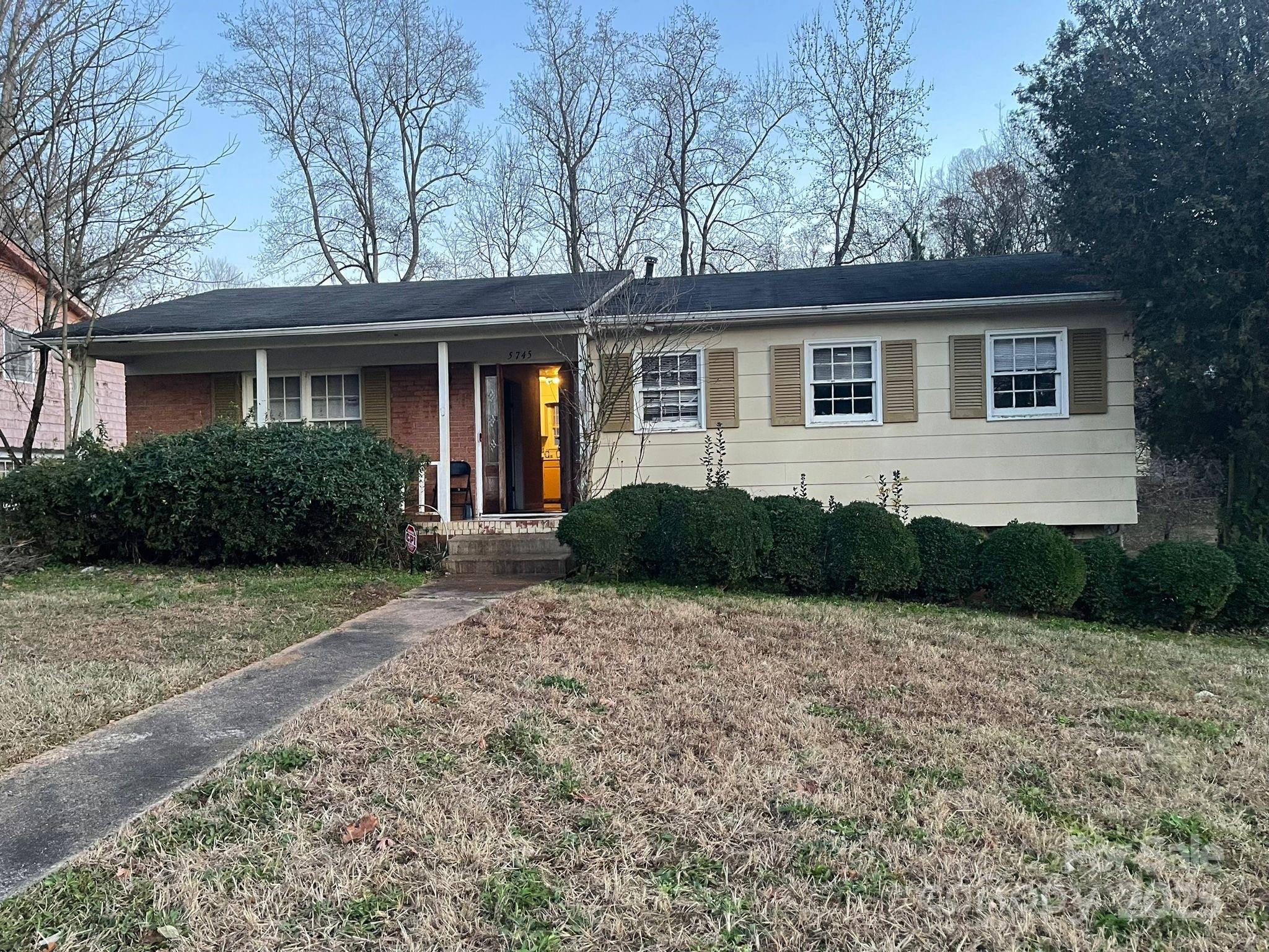 5745 Southampton Road Property Photo 2