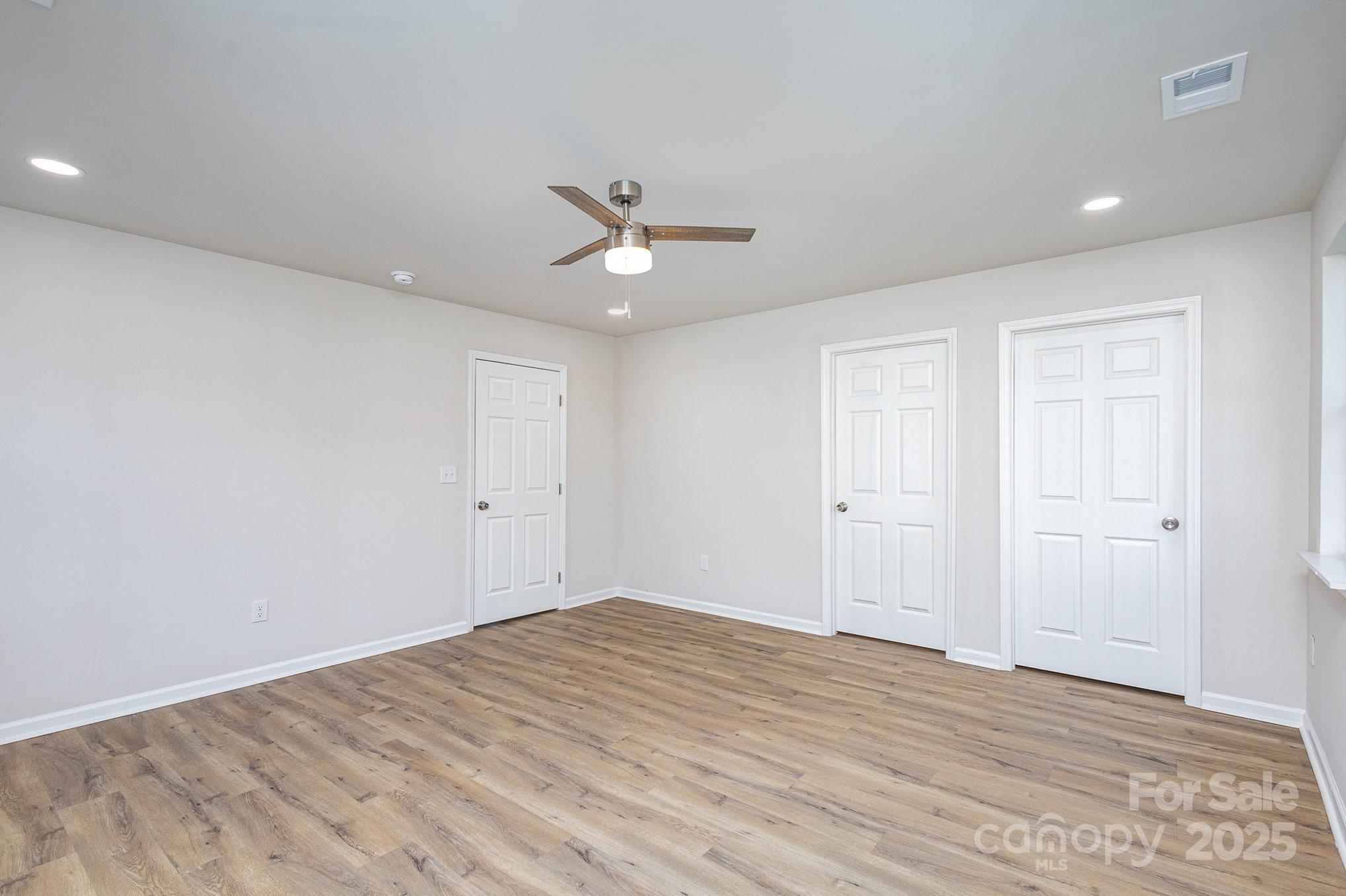 429 Dare Drive Property Photo 9