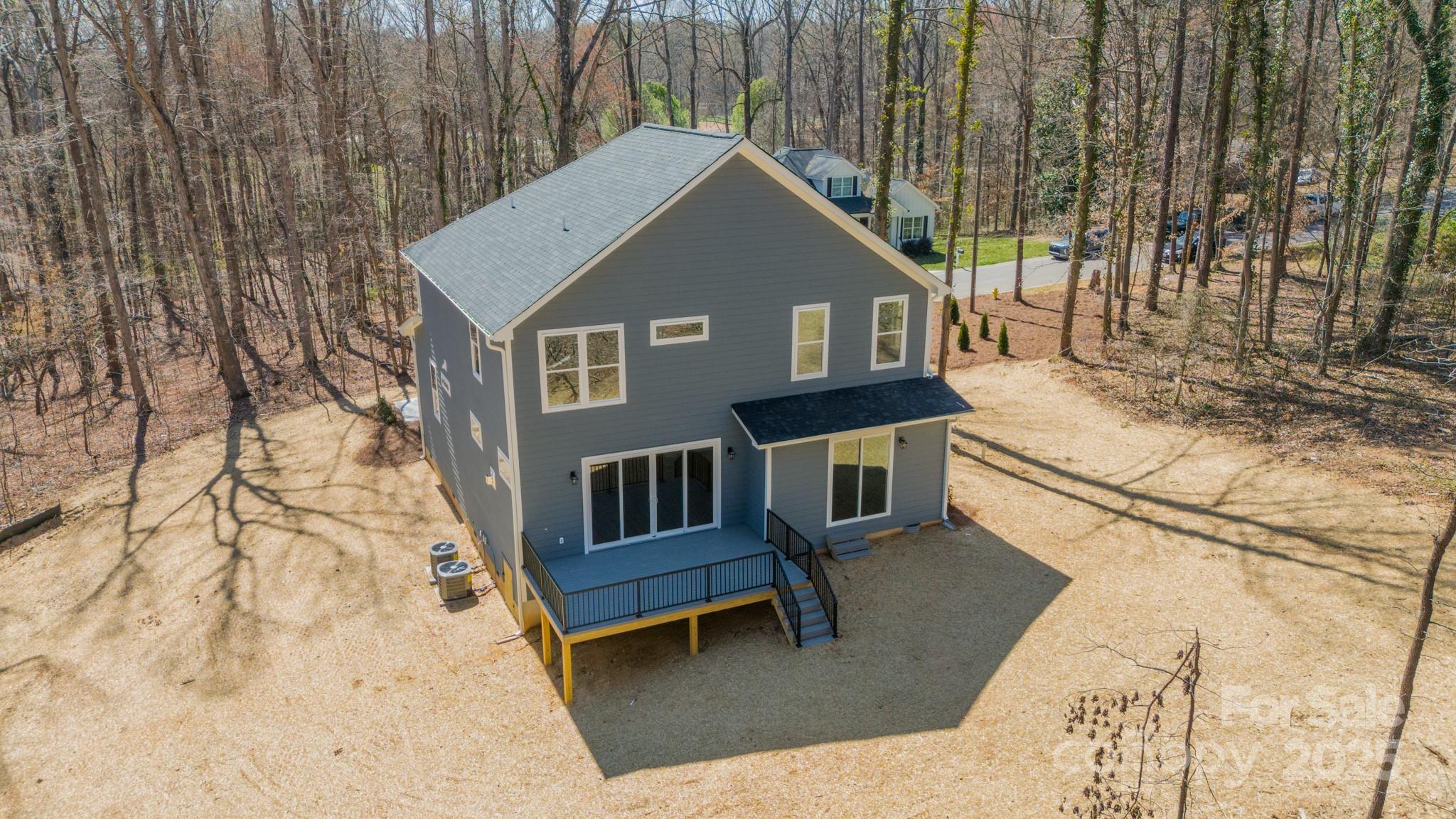 149 Pinewood Street Property Photo 6