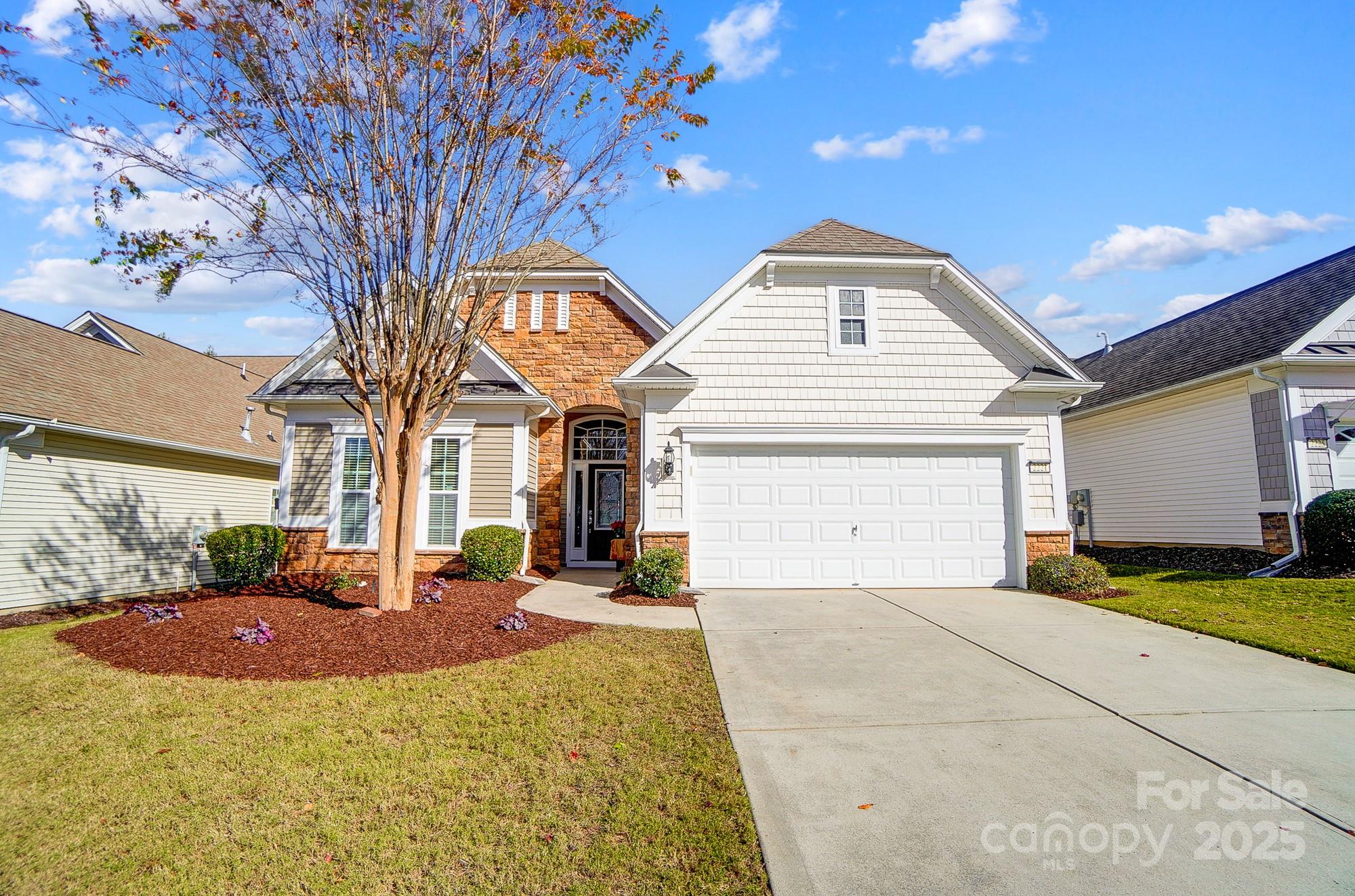 2221 Hartwell Lane Property Photo 1