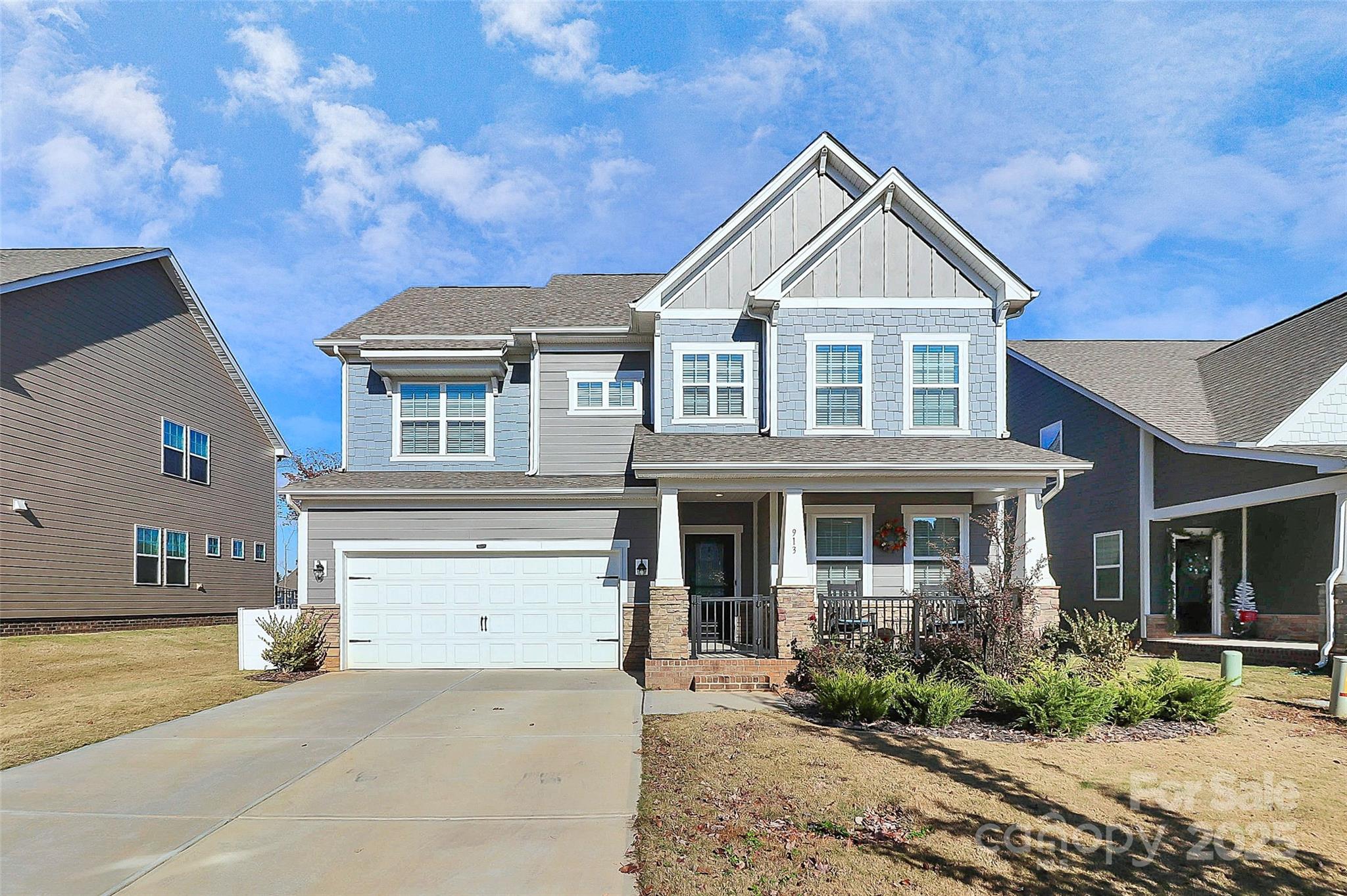 913 Deep River Way Property Photo 1