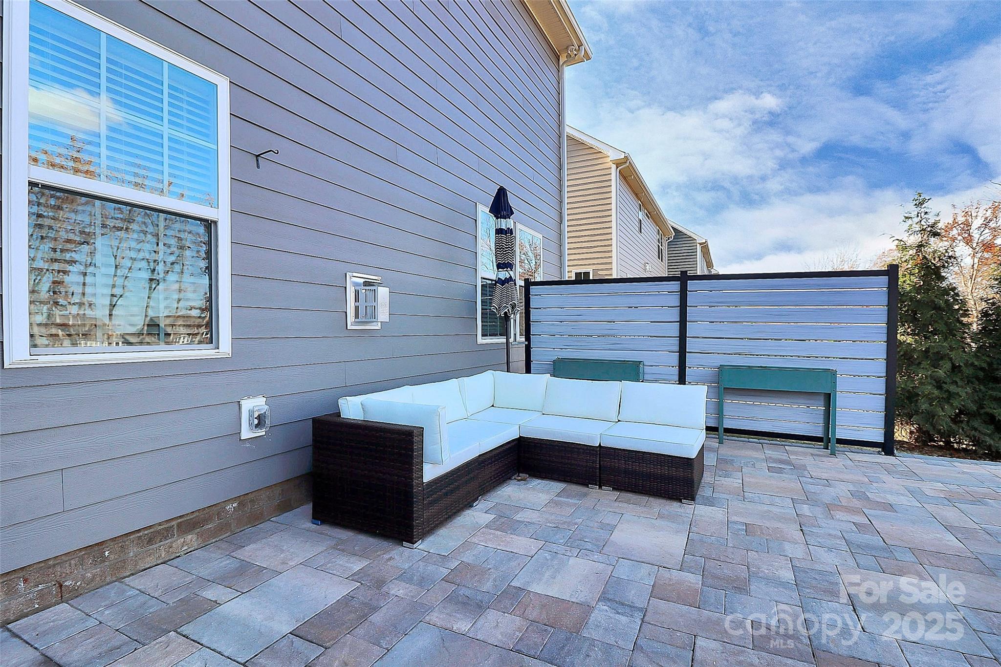913 Deep River Way Property Photo 30