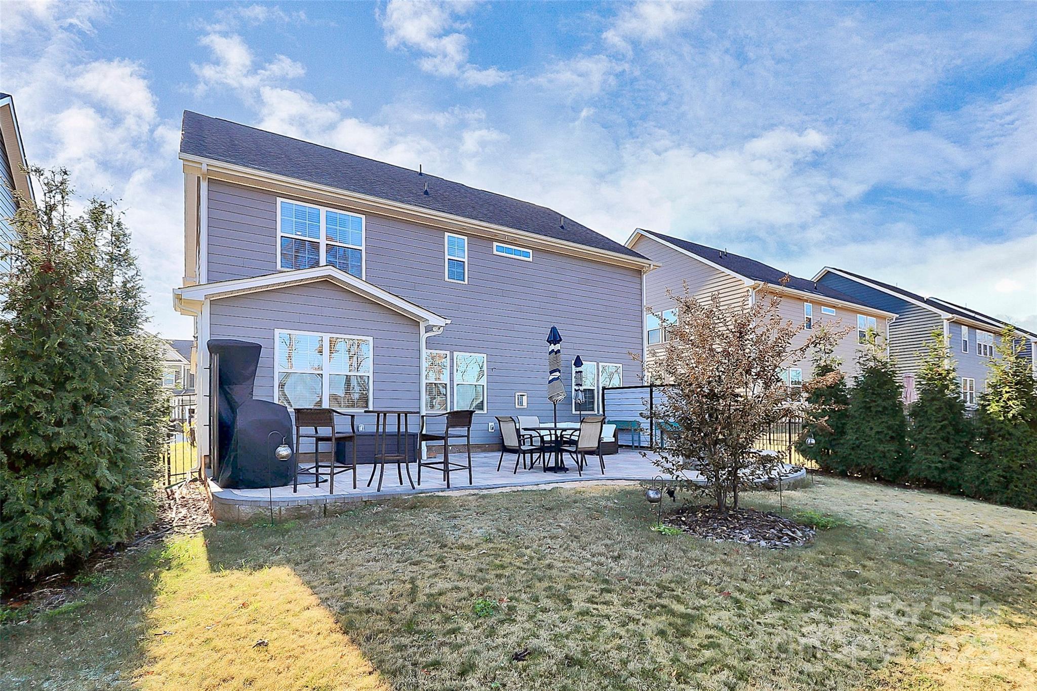 913 Deep River Way Property Photo 33