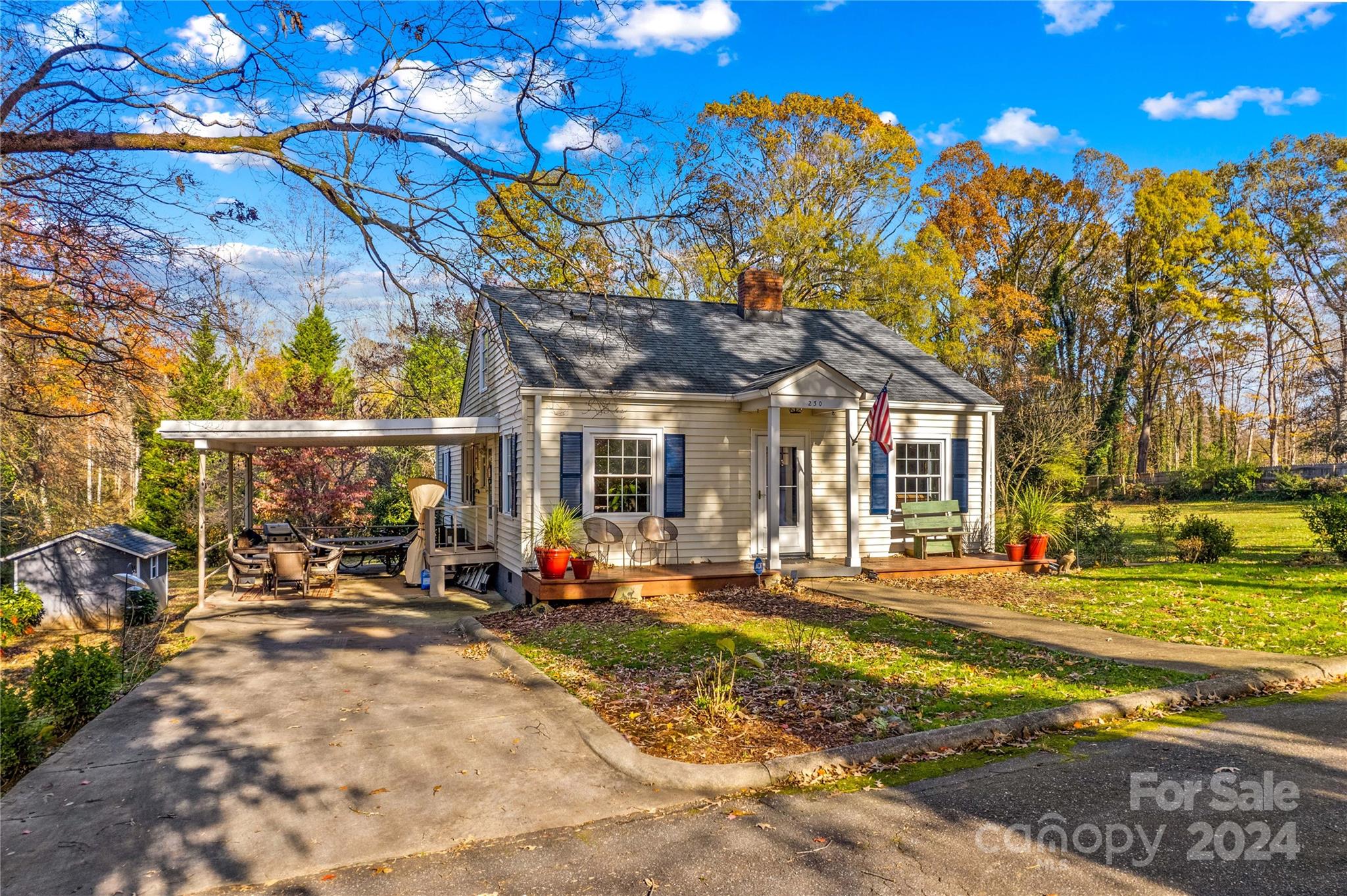 230 Feimster Street Property Photo 3