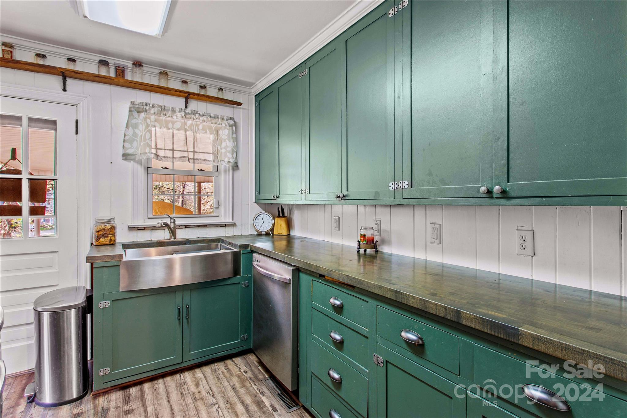 230 Feimster Street Property Photo 11