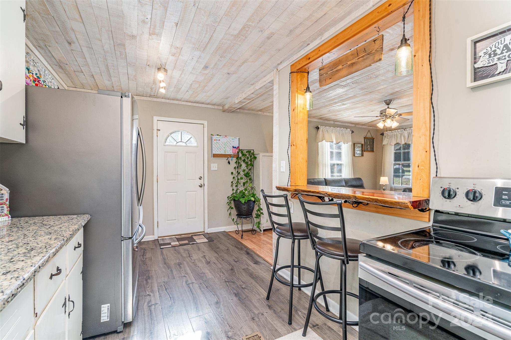 206 Winona Avenue Property Photo 13