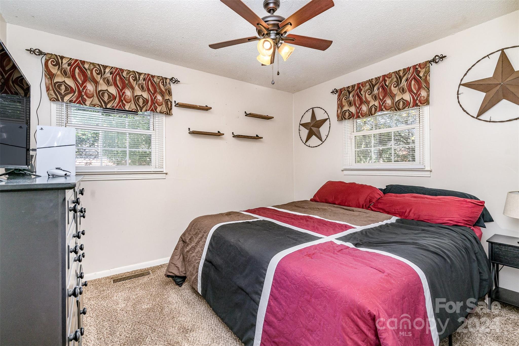 206 Winona Avenue Property Photo 16
