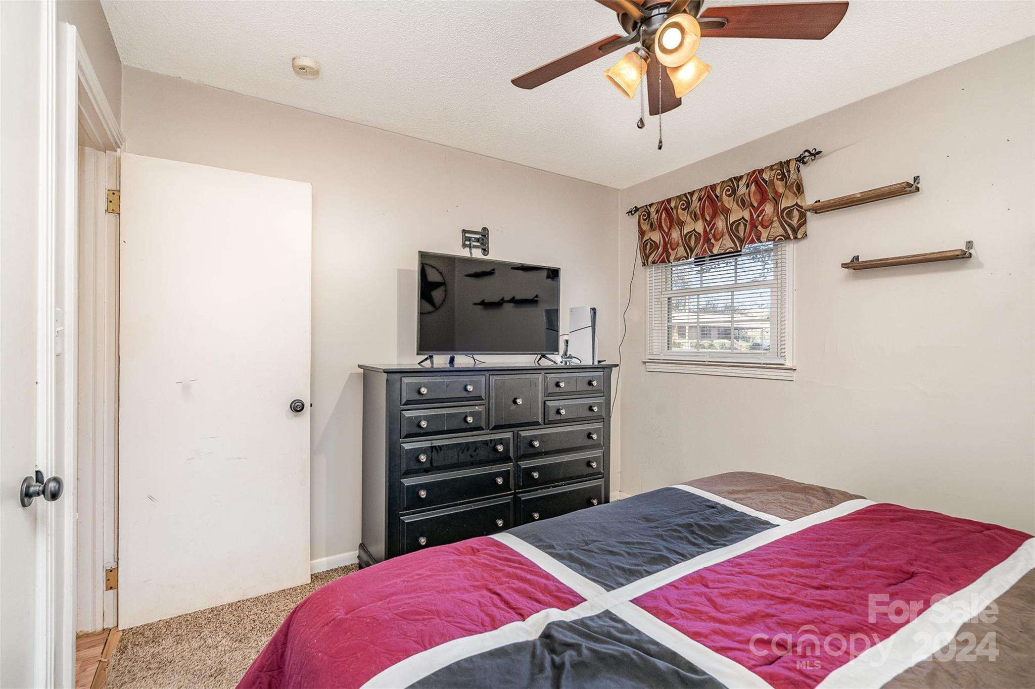 206 Winona Avenue Property Photo 17