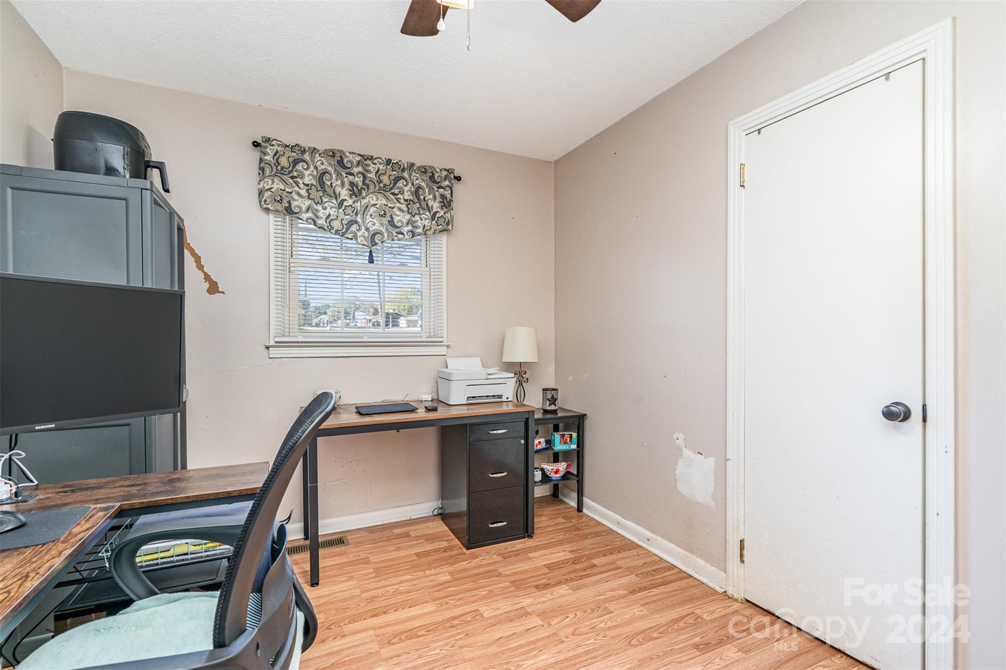 206 Winona Avenue Property Photo 21