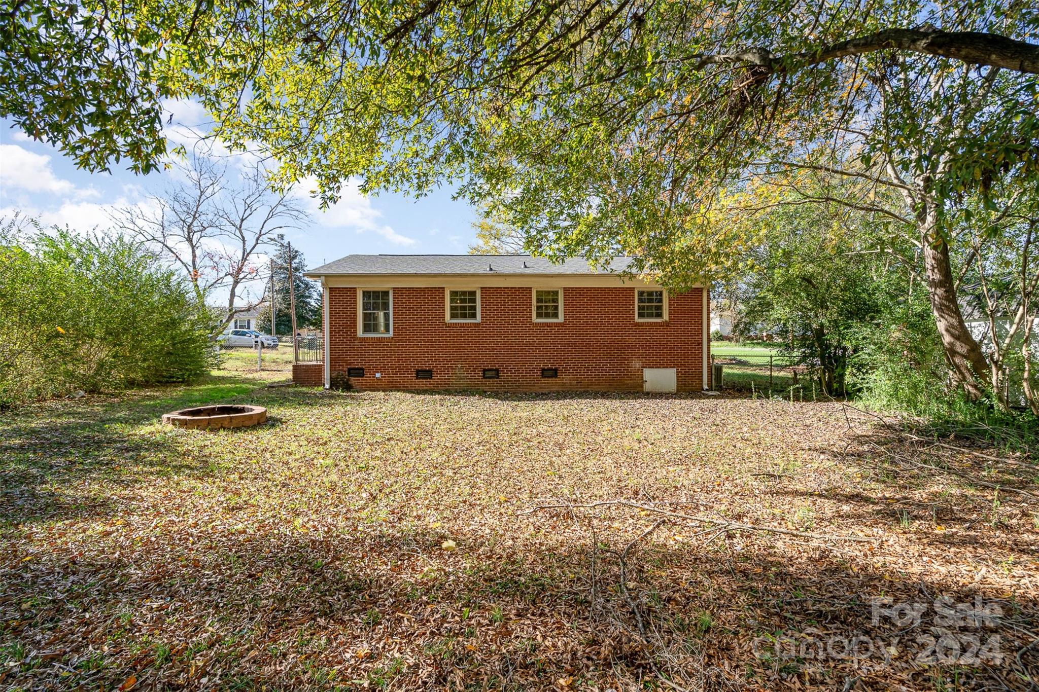 206 Winona Avenue Property Photo 27