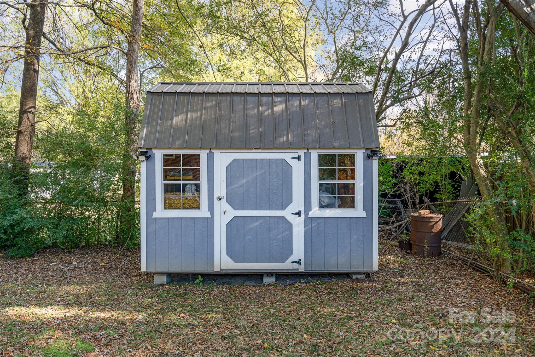 206 Winona Avenue Property Photo 29