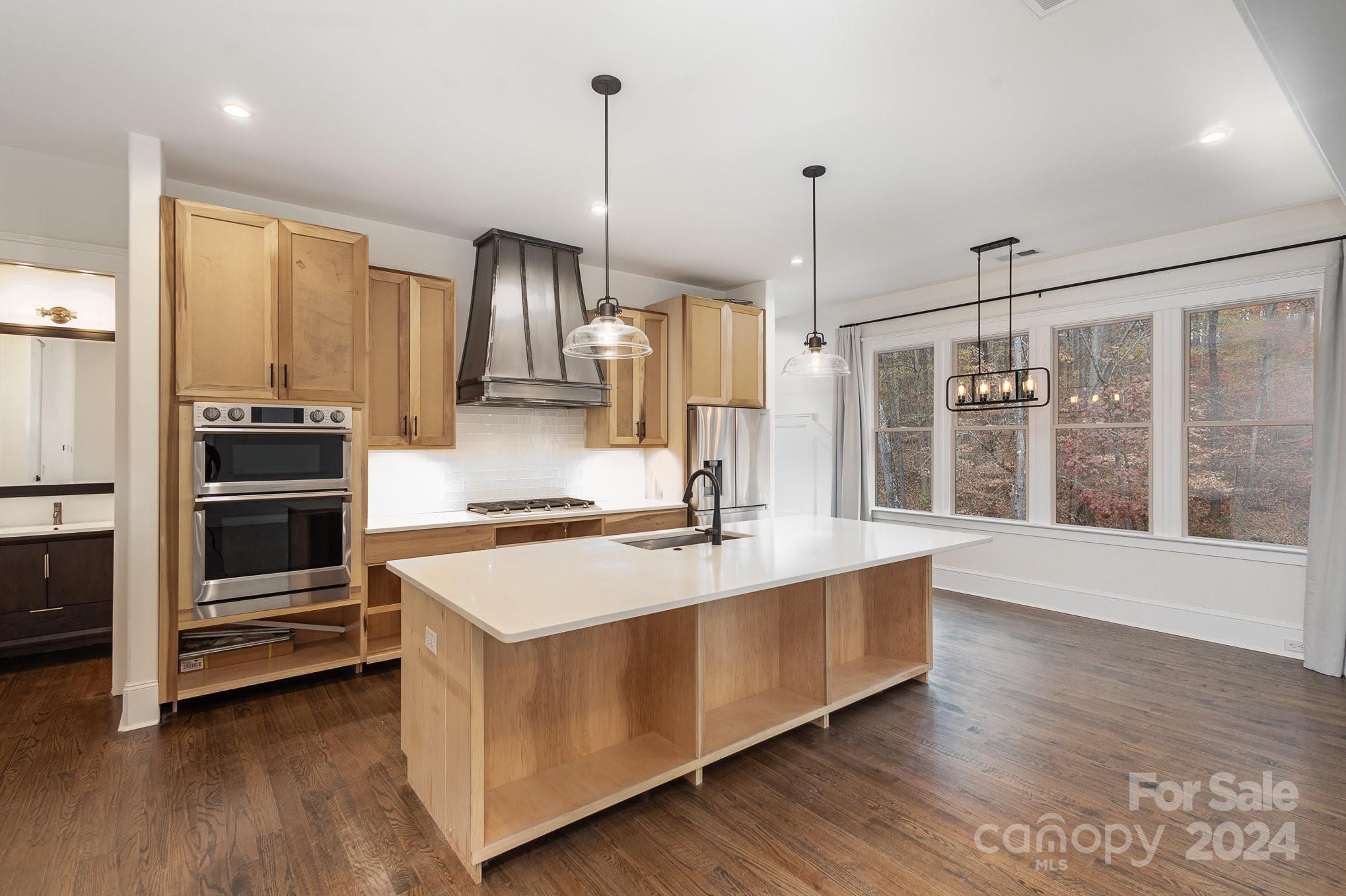1902 Windlock Drive Property Photo 4