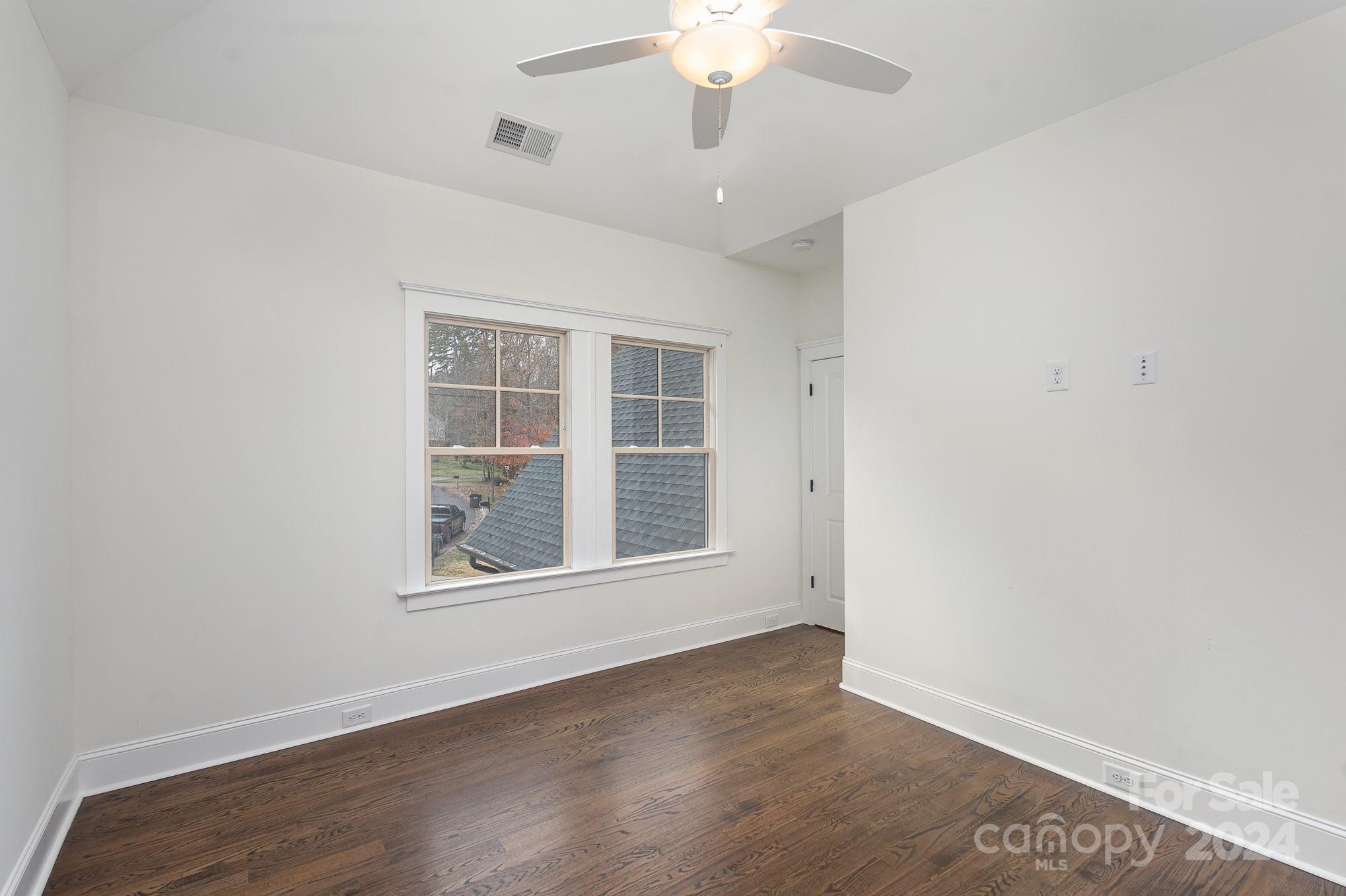 1902 Windlock Drive Property Photo 21