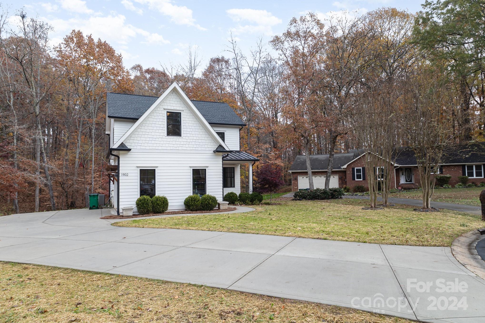 1902 Windlock Drive Property Photo 28