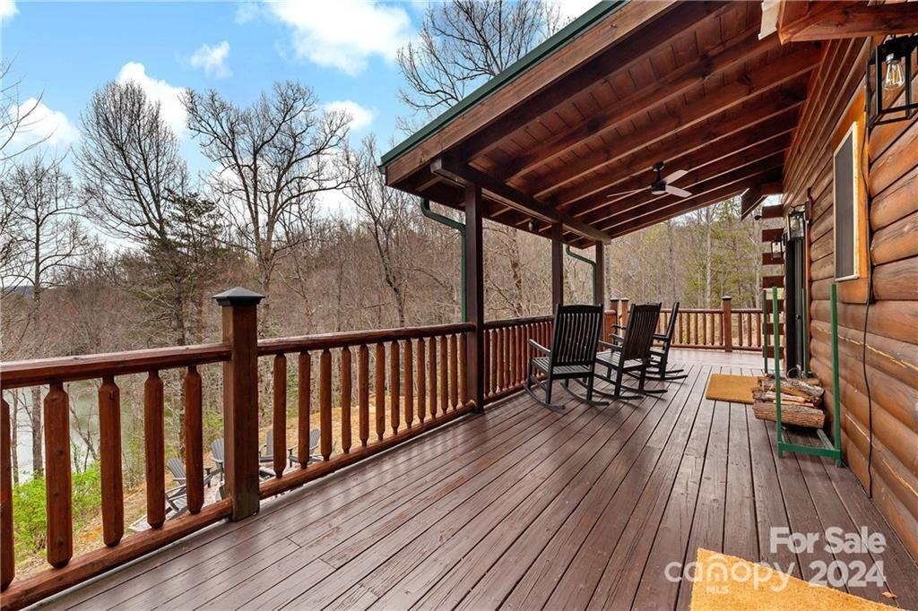 552 Lake Road Property Photo 13