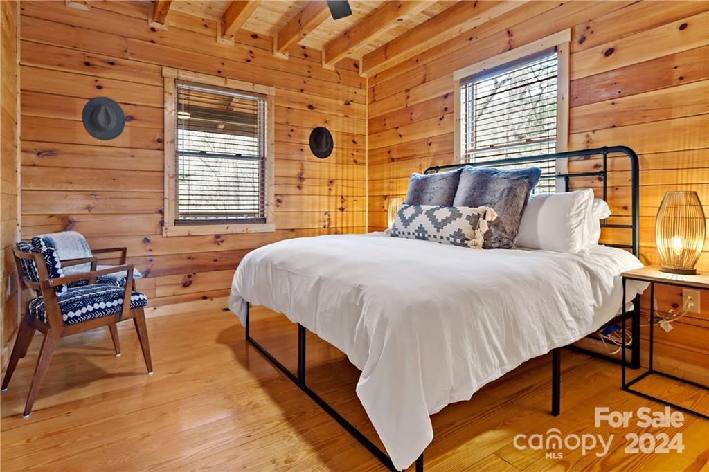 552 Lake Road Property Photo 15