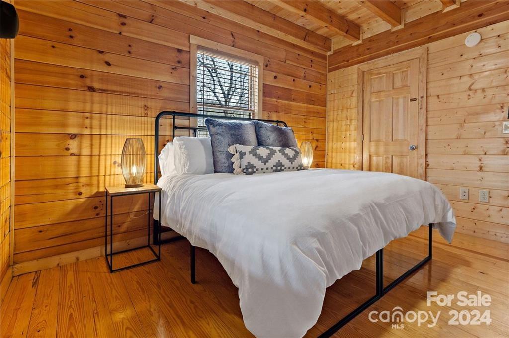 552 Lake Road Property Photo 17