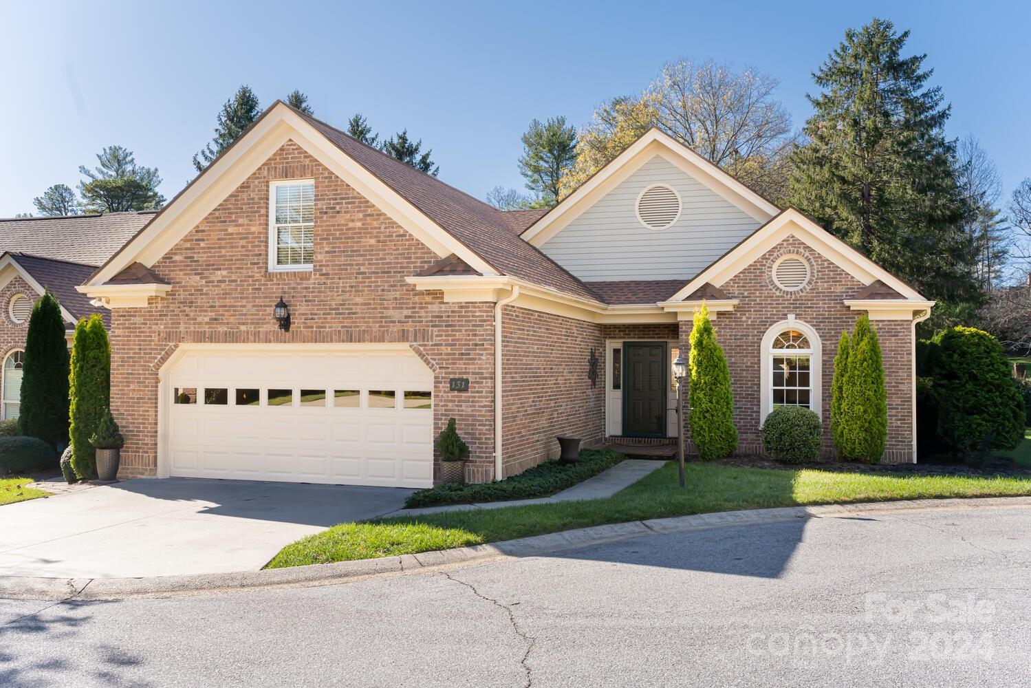131 Glenbrook Drive Property Photo