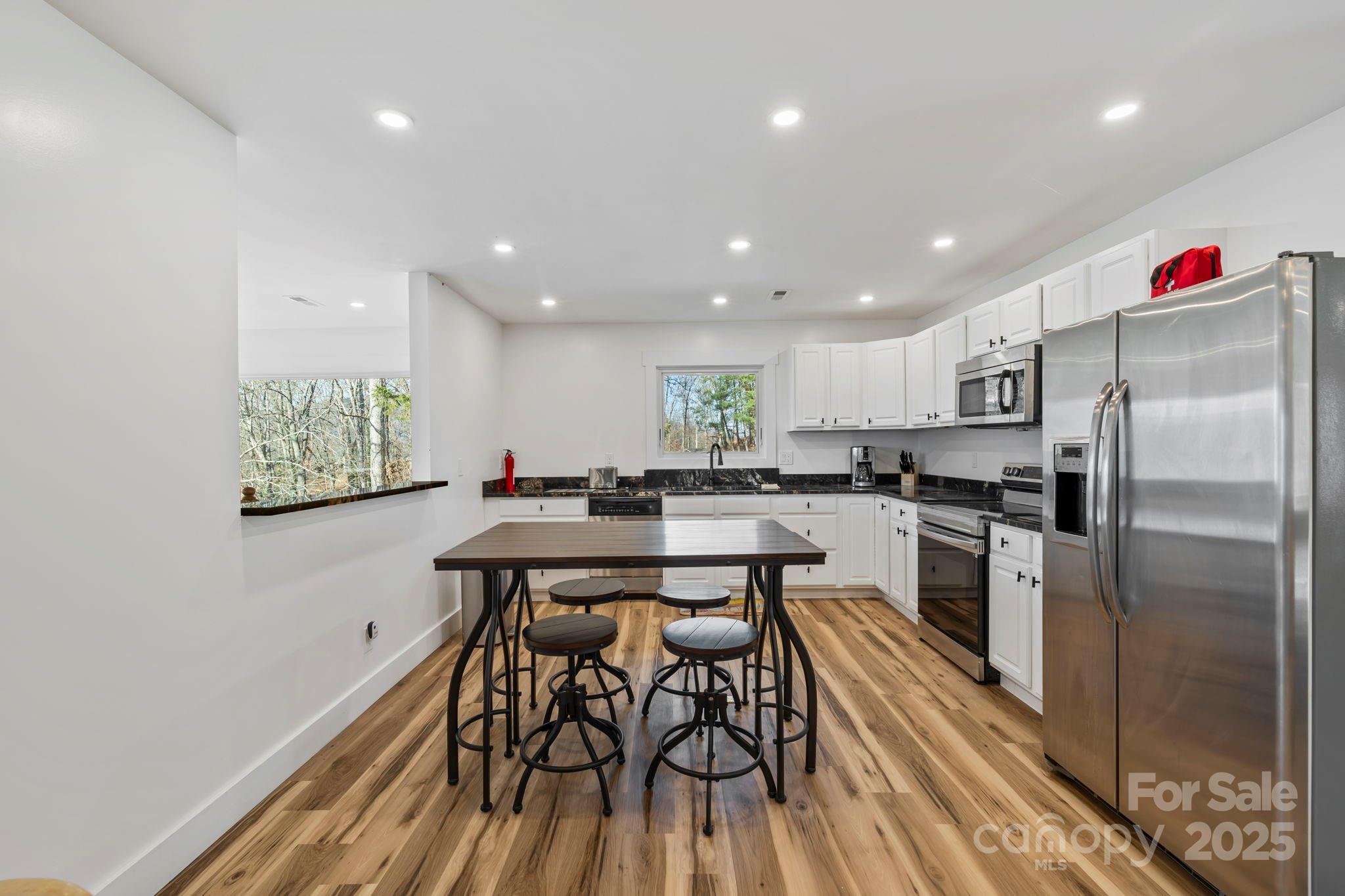 378 Monte Vista Drive Property Photo 4
