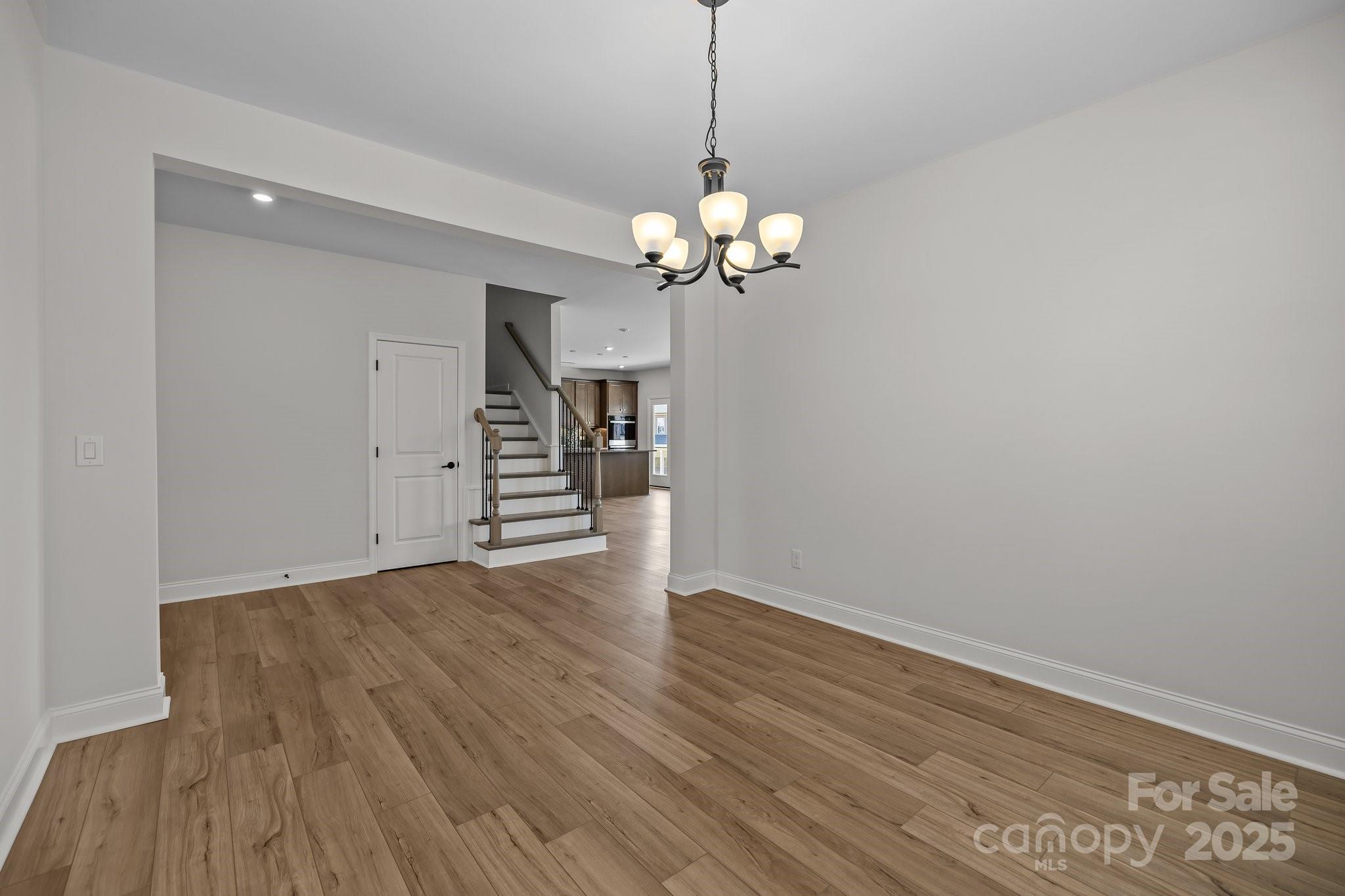 622 Amberjack Place Property Photo 8