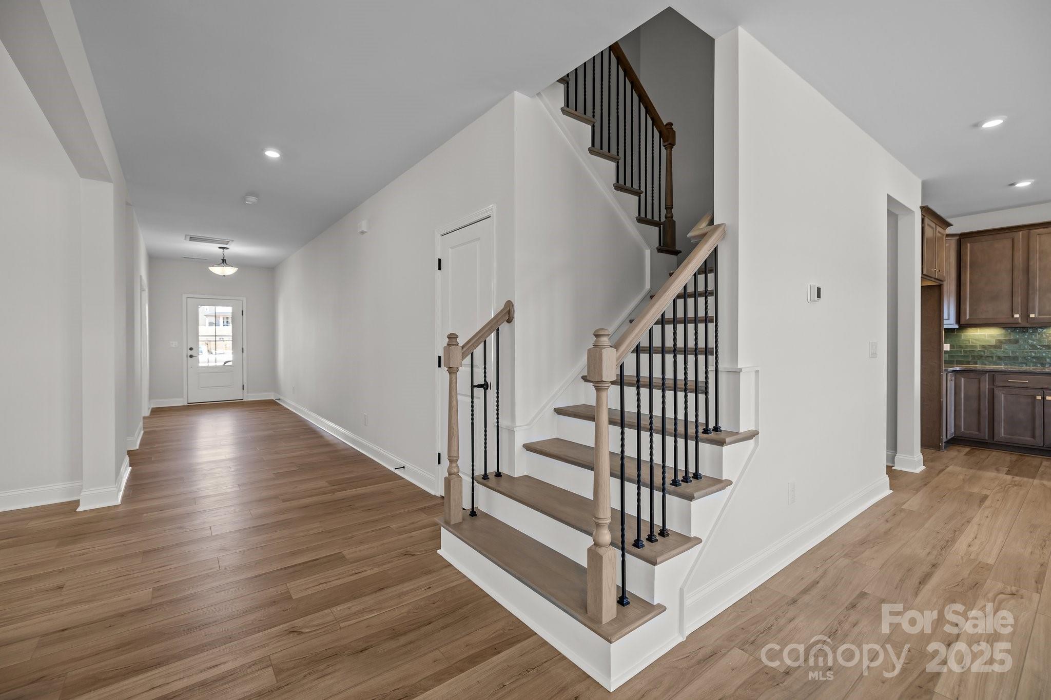 622 Amberjack Place Property Photo 9
