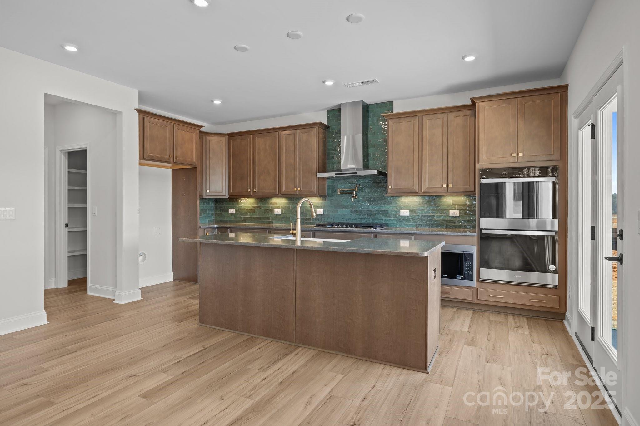 622 Amberjack Place Property Photo 15