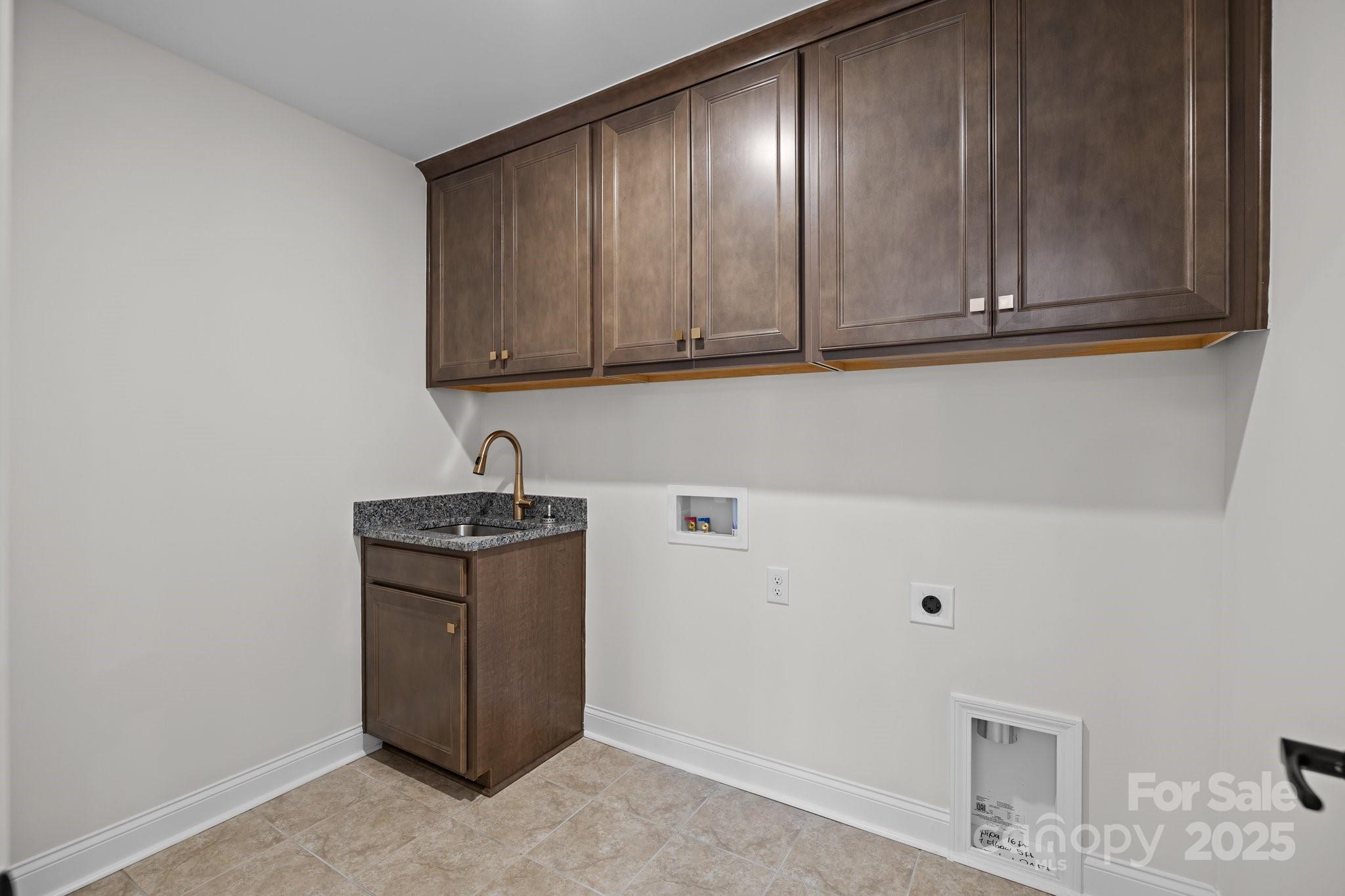622 Amberjack Place Property Photo 28