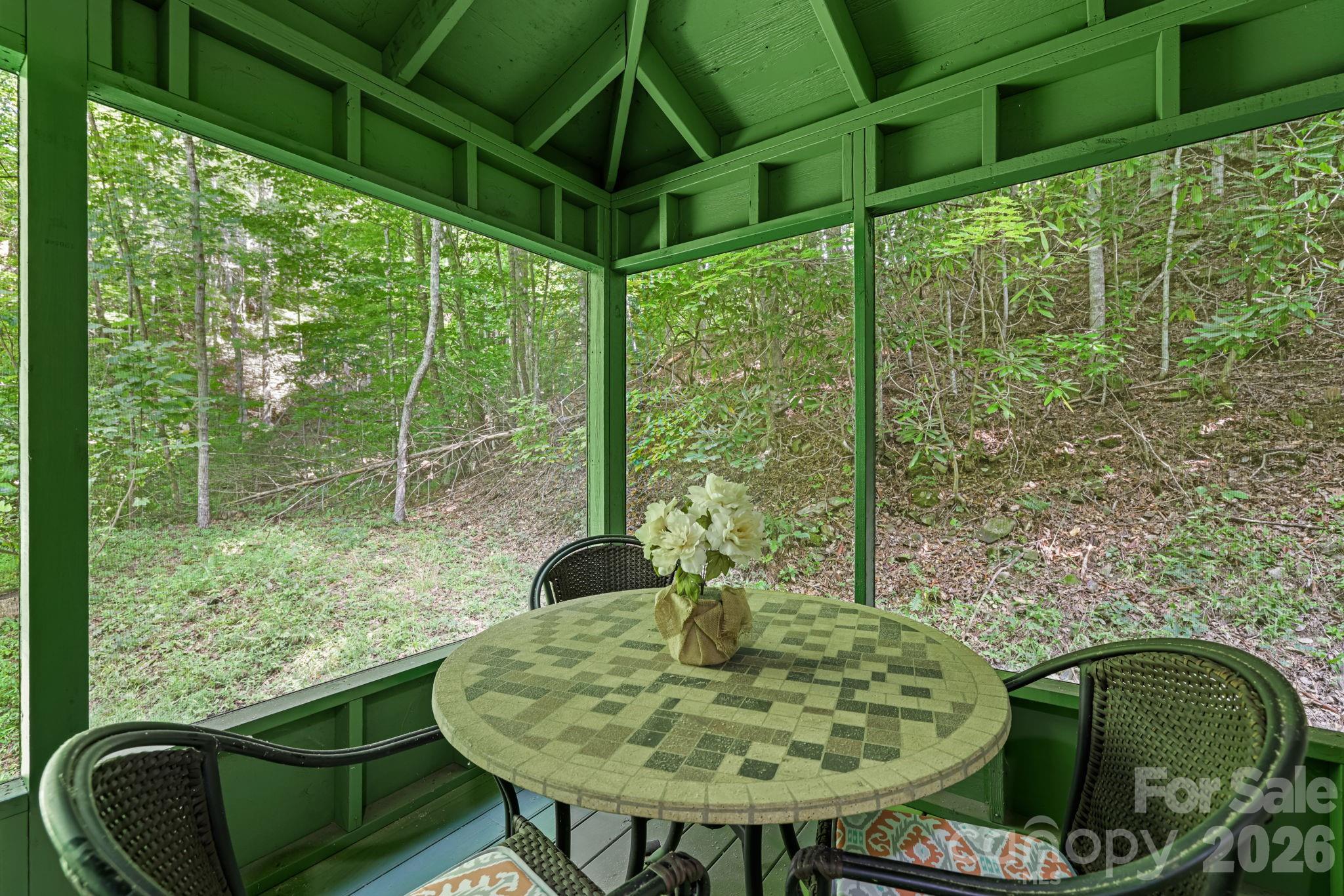 180 Valley Lane Property Photo 21