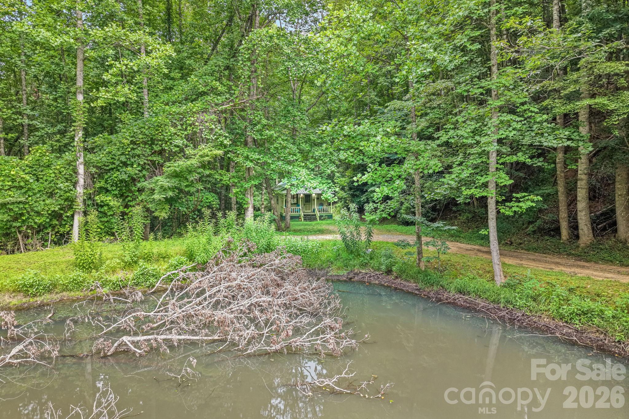 180 Valley Lane Property Photo 23