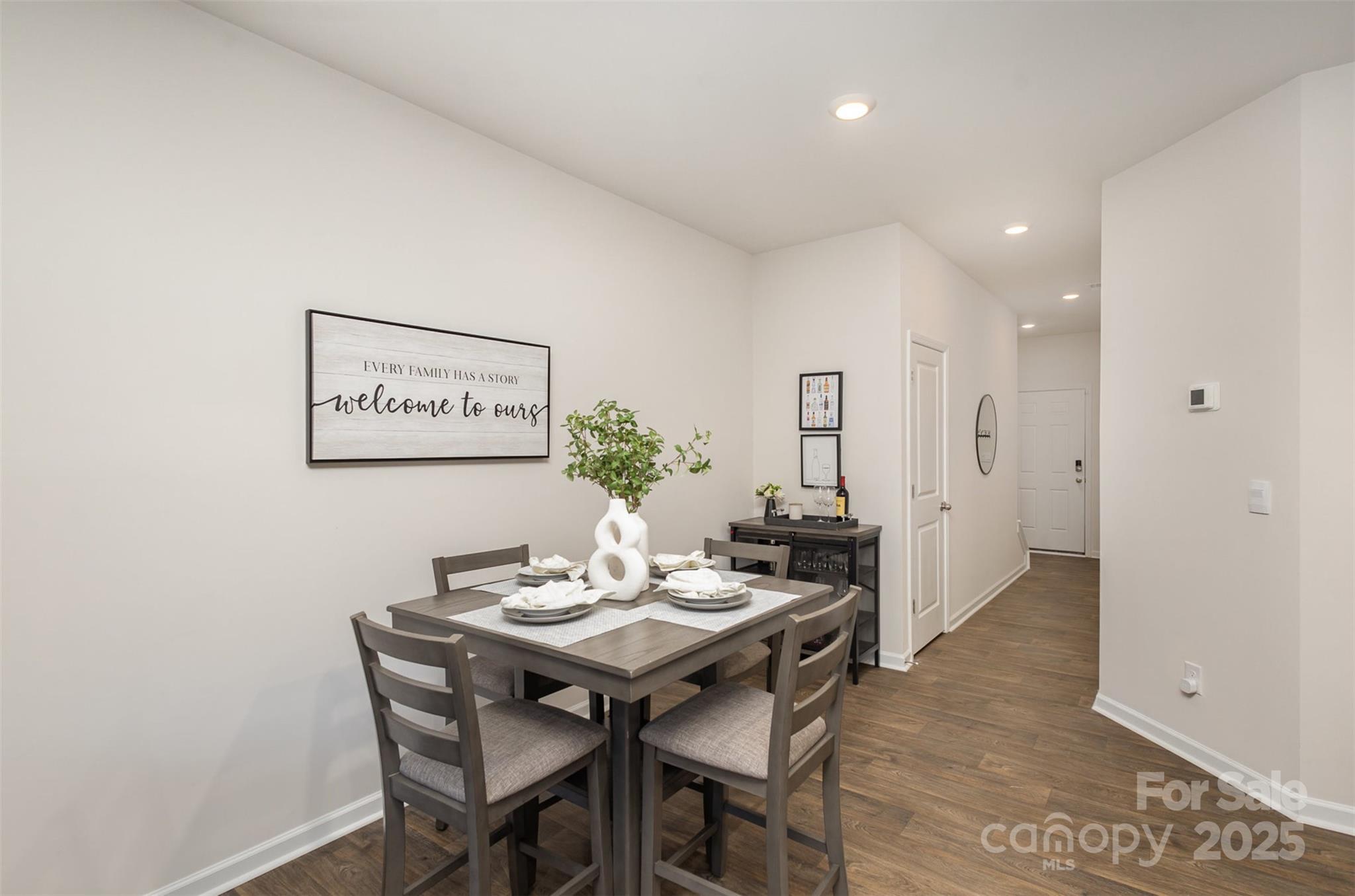 7109 N Mills Road Property Photo 4