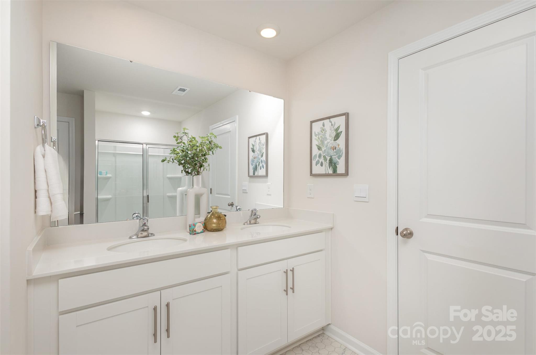 7109 N Mills Road Property Photo 11