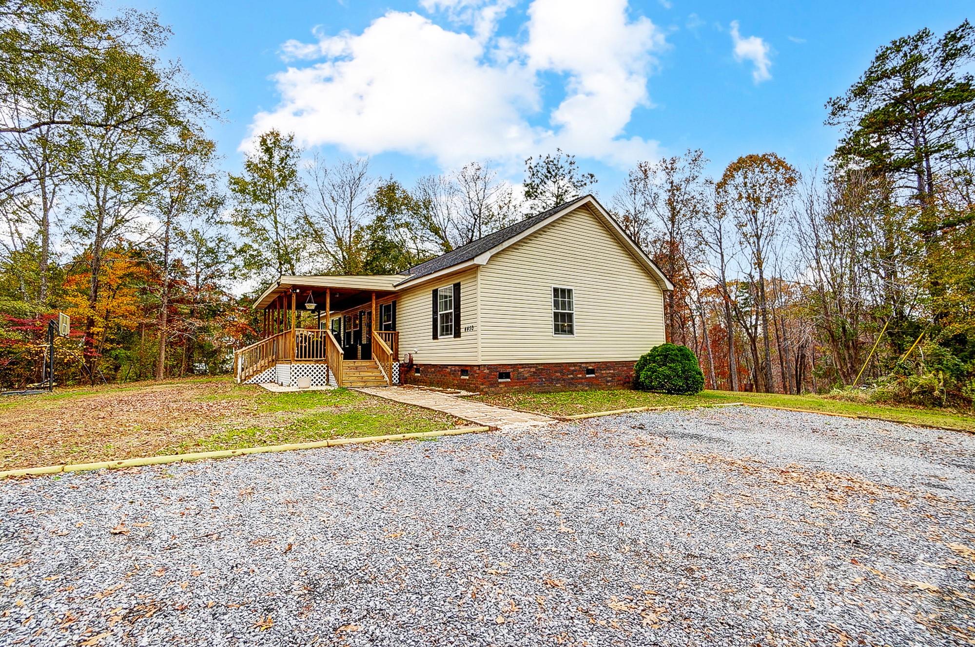 4450 Dobys Bridge Road Property Photo 3