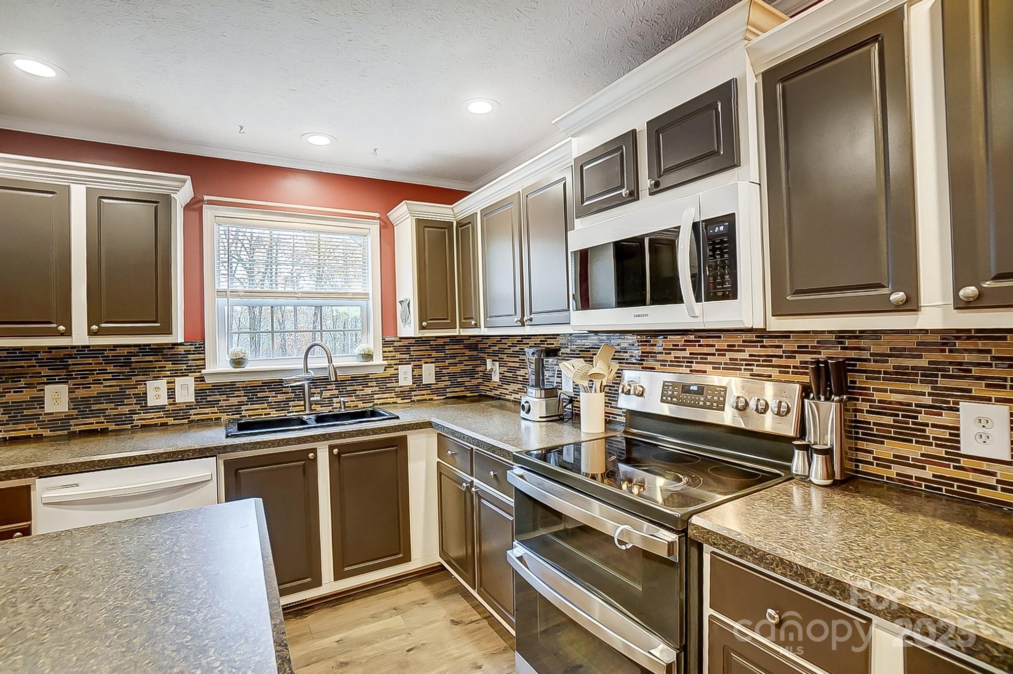 4450 Dobys Bridge Road Property Photo 18