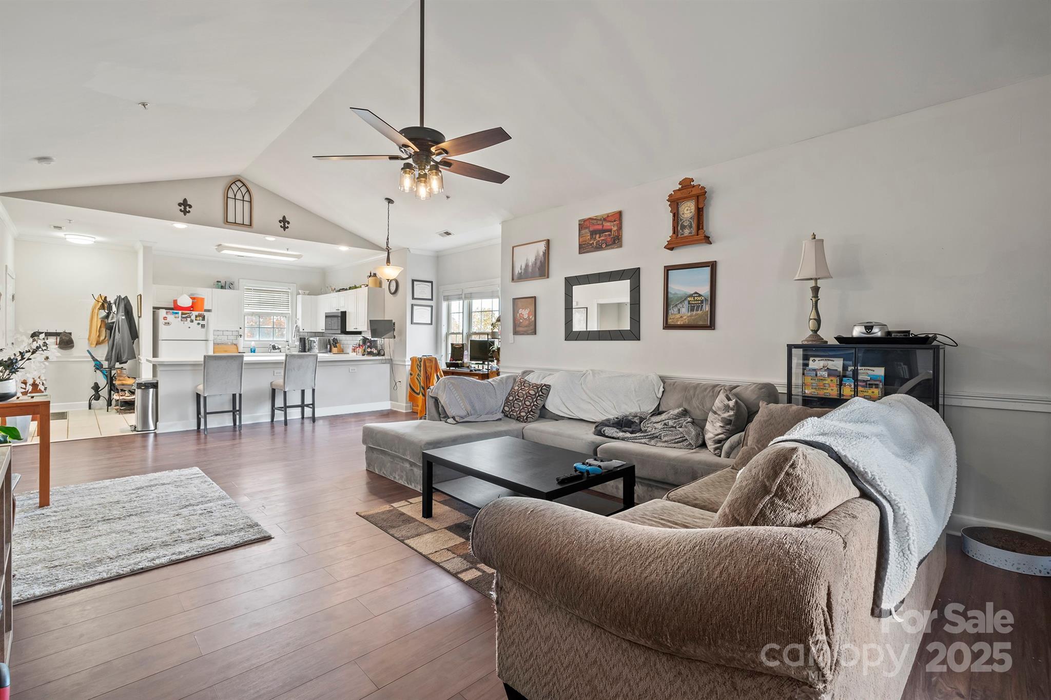 8931 Meadow Vista Road Property Photo 11