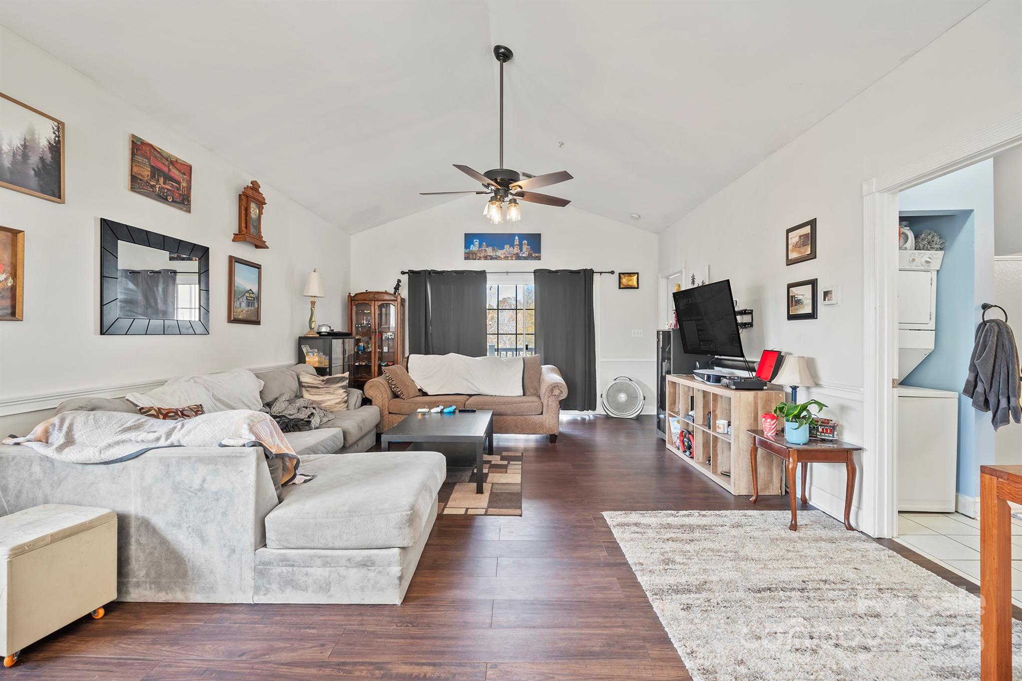 8931 Meadow Vista Road Property Photo 13