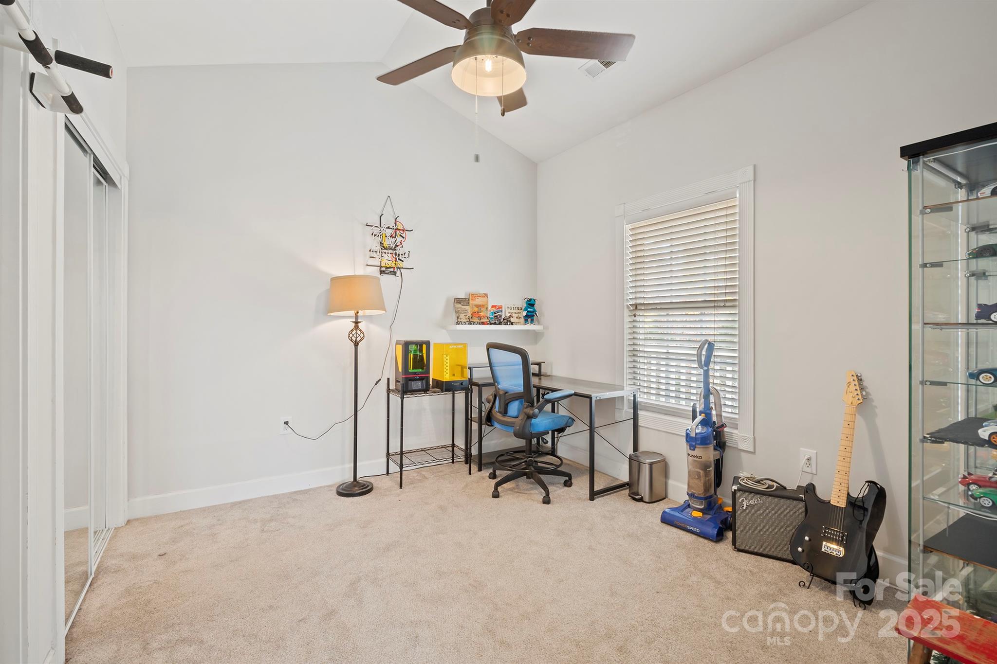 8931 Meadow Vista Road Property Photo 14