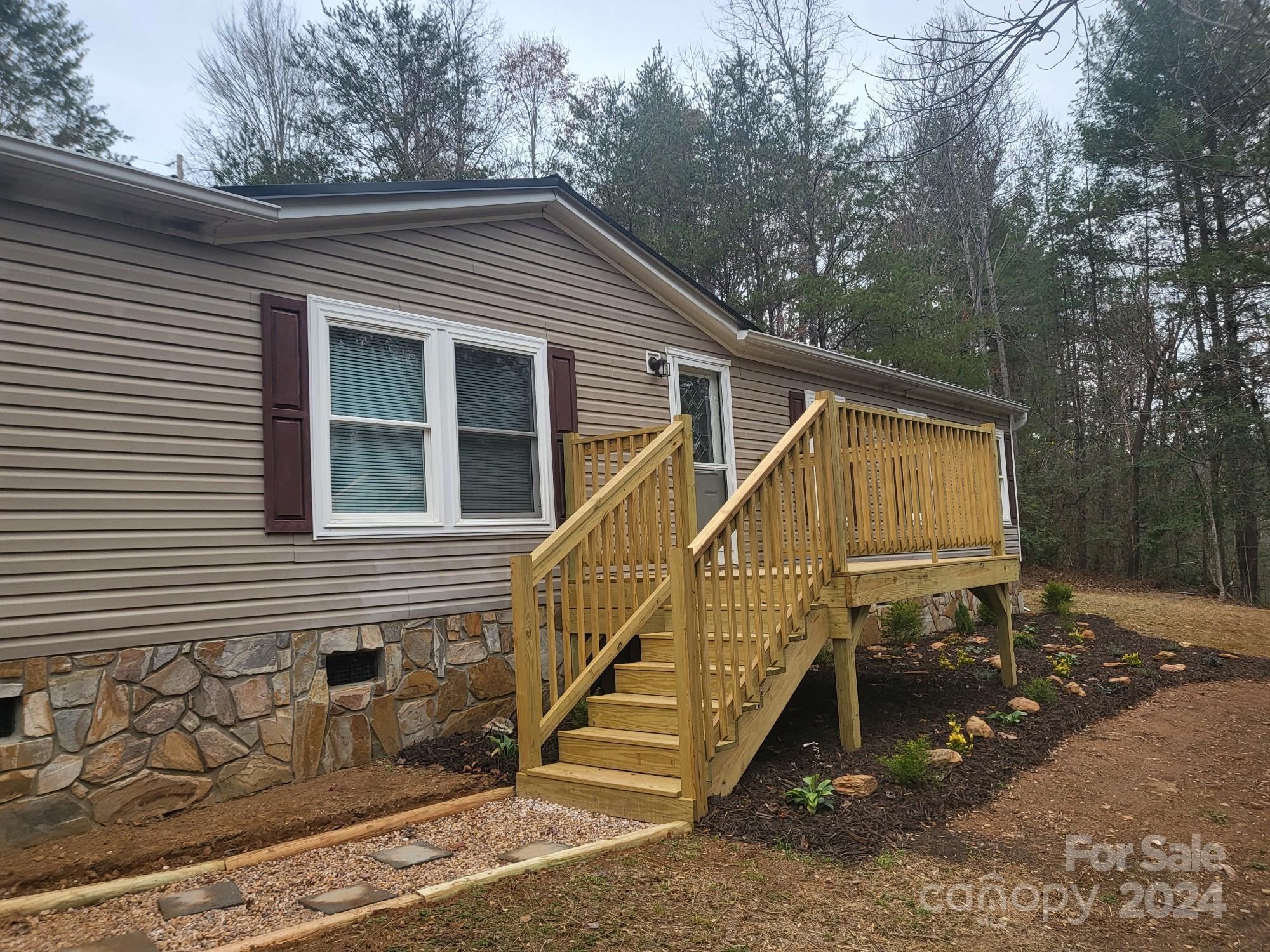 4963 Karen Court Property Photo 2