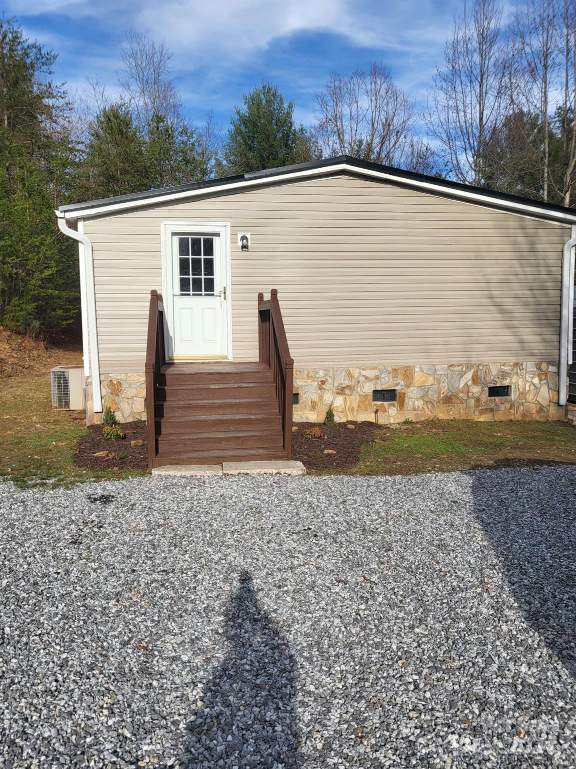 4963 Karen Court Property Photo 3